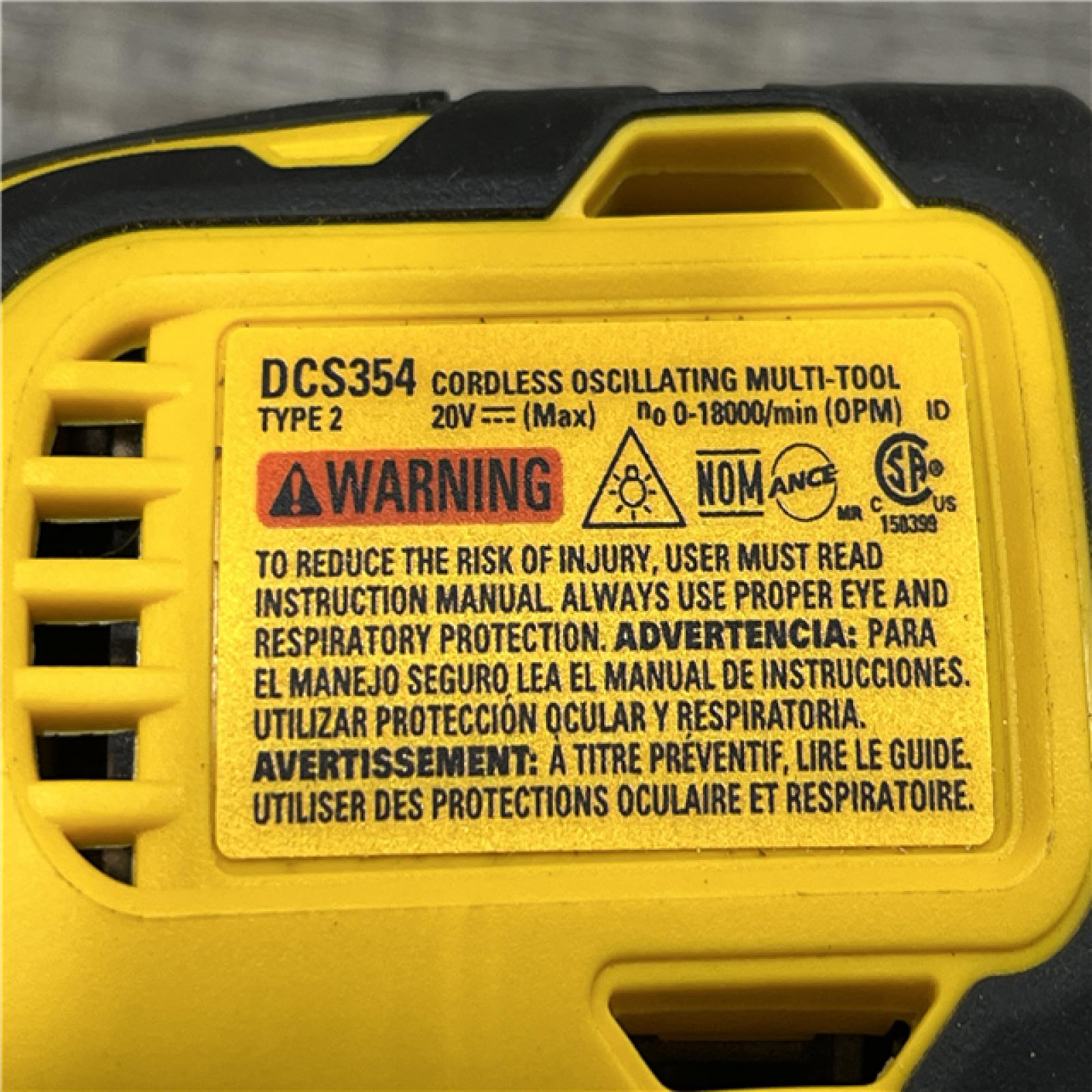 AS-IS DEWALT ATOMIC 20V MAX Cordless Brushless Oscillating Multi Tool Kit