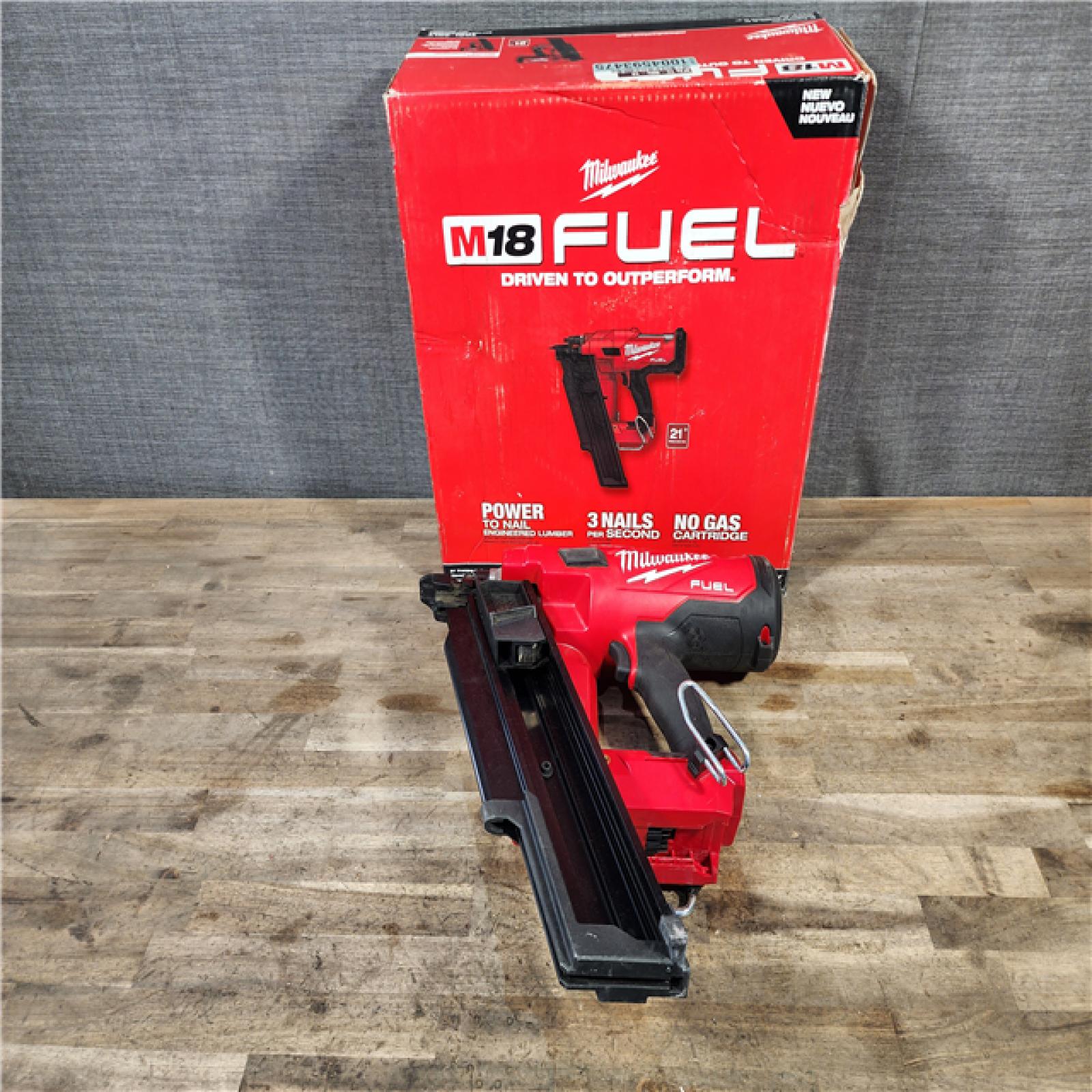 HOUSTON LOCATION - AS-IS Milwaukee 2744-20 M18 FUEL 3-1/2 in. 18V 21-Degree Lithium-Ion Brushless Cordless Framing Nailer (Tool-Only)