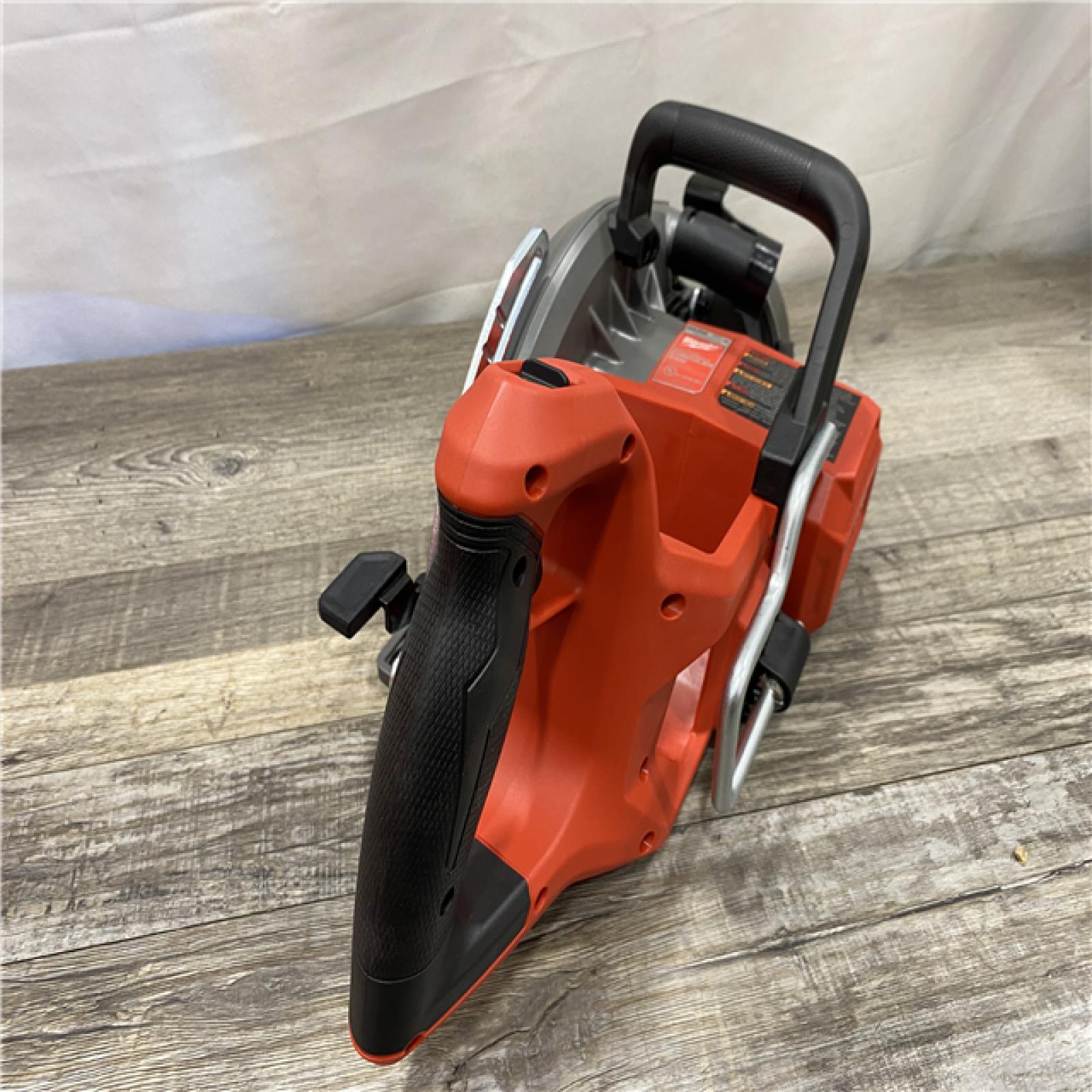 AS-IS Milwaukee FUEL 18V Lithium-Ion Cordless 7-1/4 in. Rear Handle Circular Saw (Tool-Only)