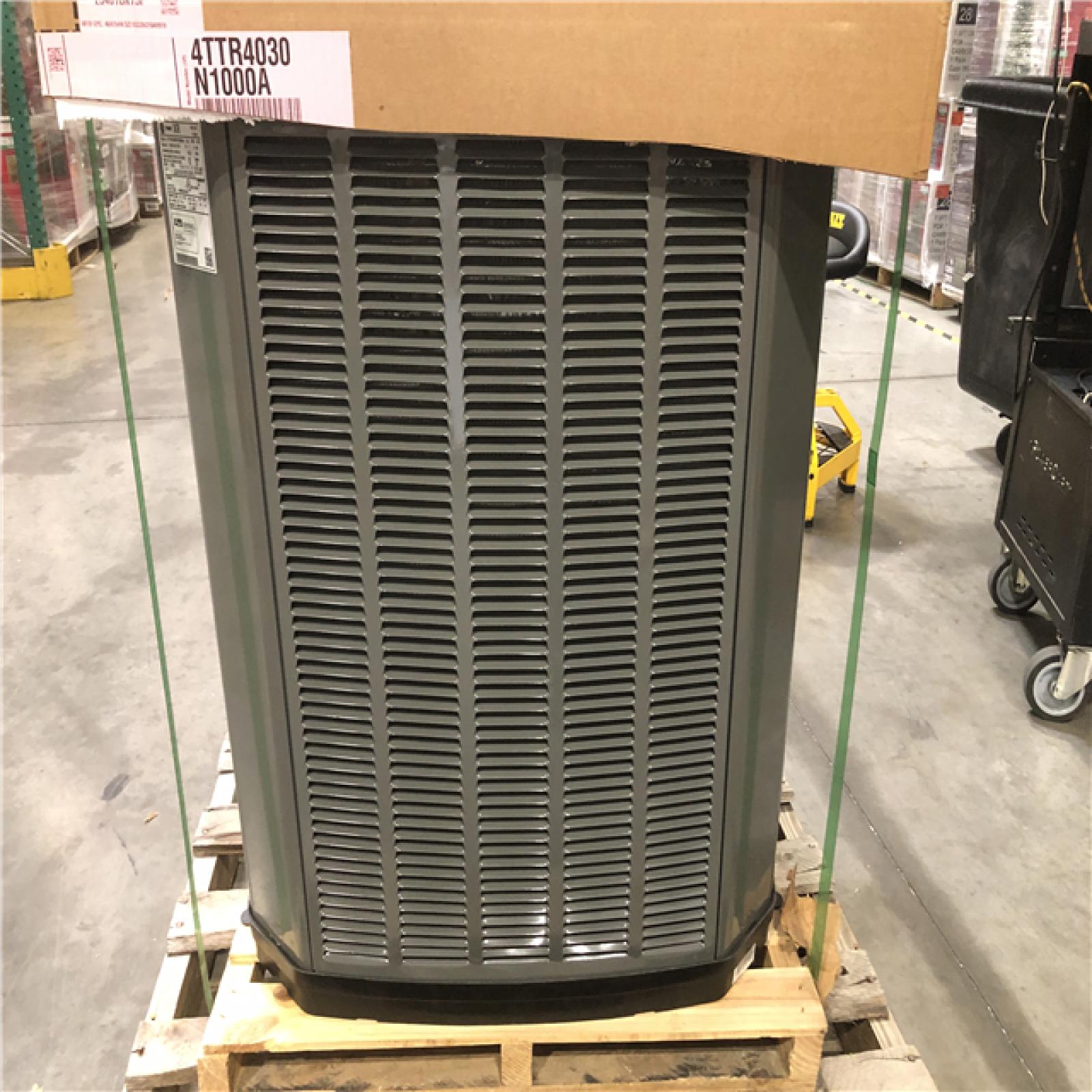 DALLAS LOCATION - Trane 2.5 Ton 14.3 SEER2 Condenser
