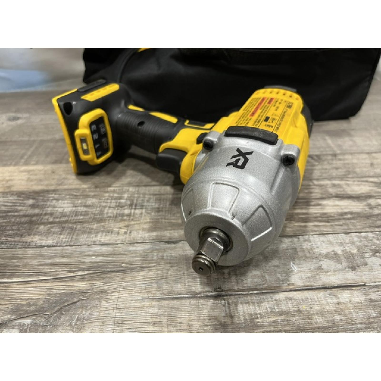 AS-IS DEWALT 20V MAX Lithium-Ion Cordless 1/2 in. Impact Wrench Kit
