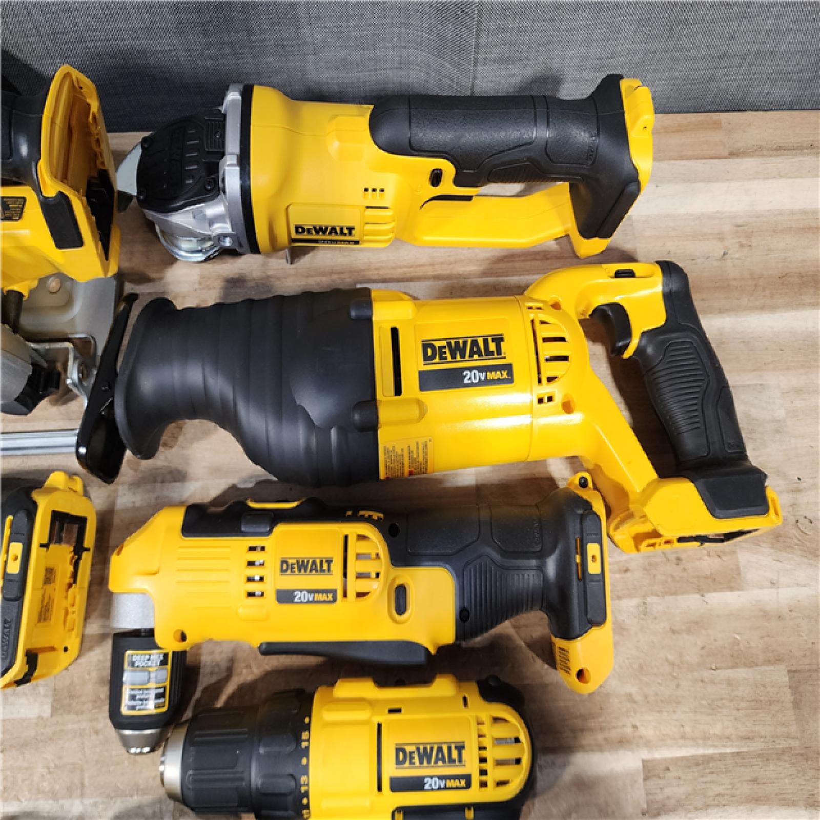 HOUSTON LOCATION - AS-IS DEWALT 20V MAX Cordless 9 Tool Combo Kit