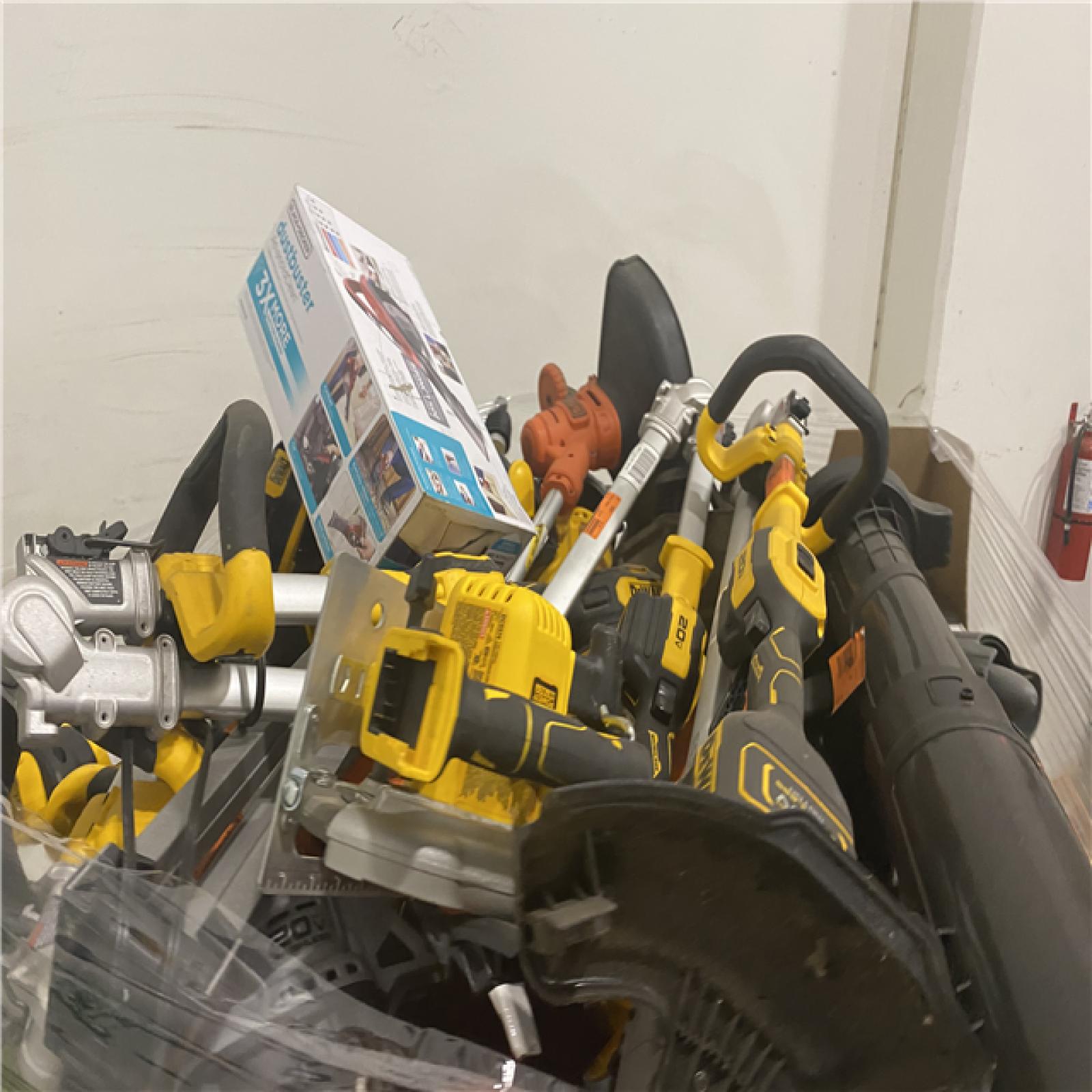 Dallas Location - As-Is DEWALT Tool Pallet
