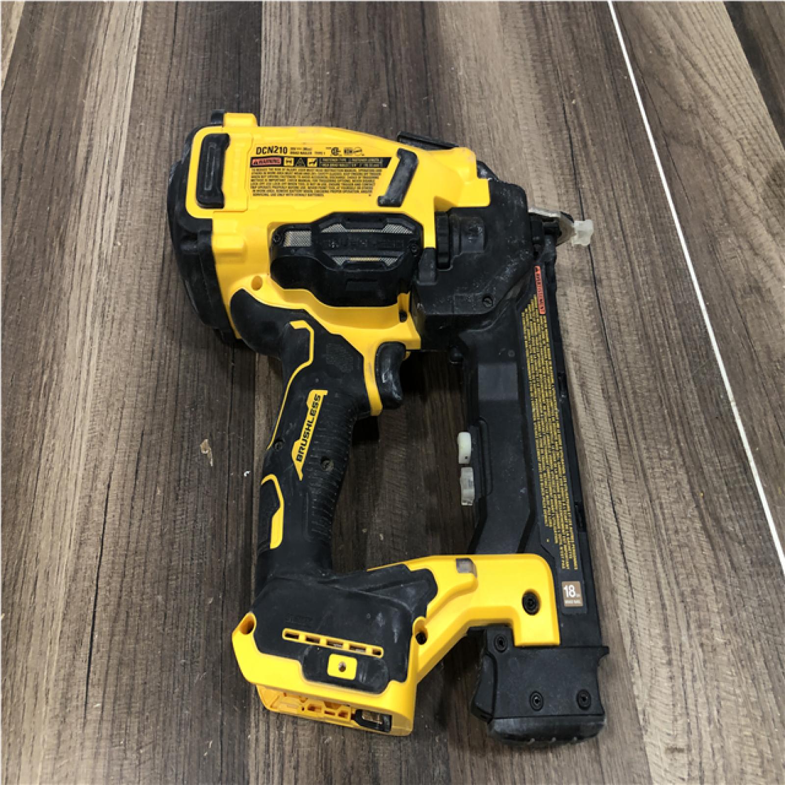 AS-IS DEWALT 20V MAX XR 18 Gauge Cordless Brad Nailer (Tool Only)