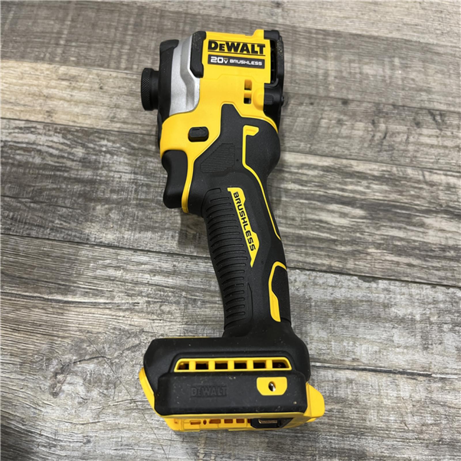 AS-IS DEWALT ATOMIC 20V MAX Lithium-Ion Cordless 1/4 in. Brushless Impact Driver Kit
