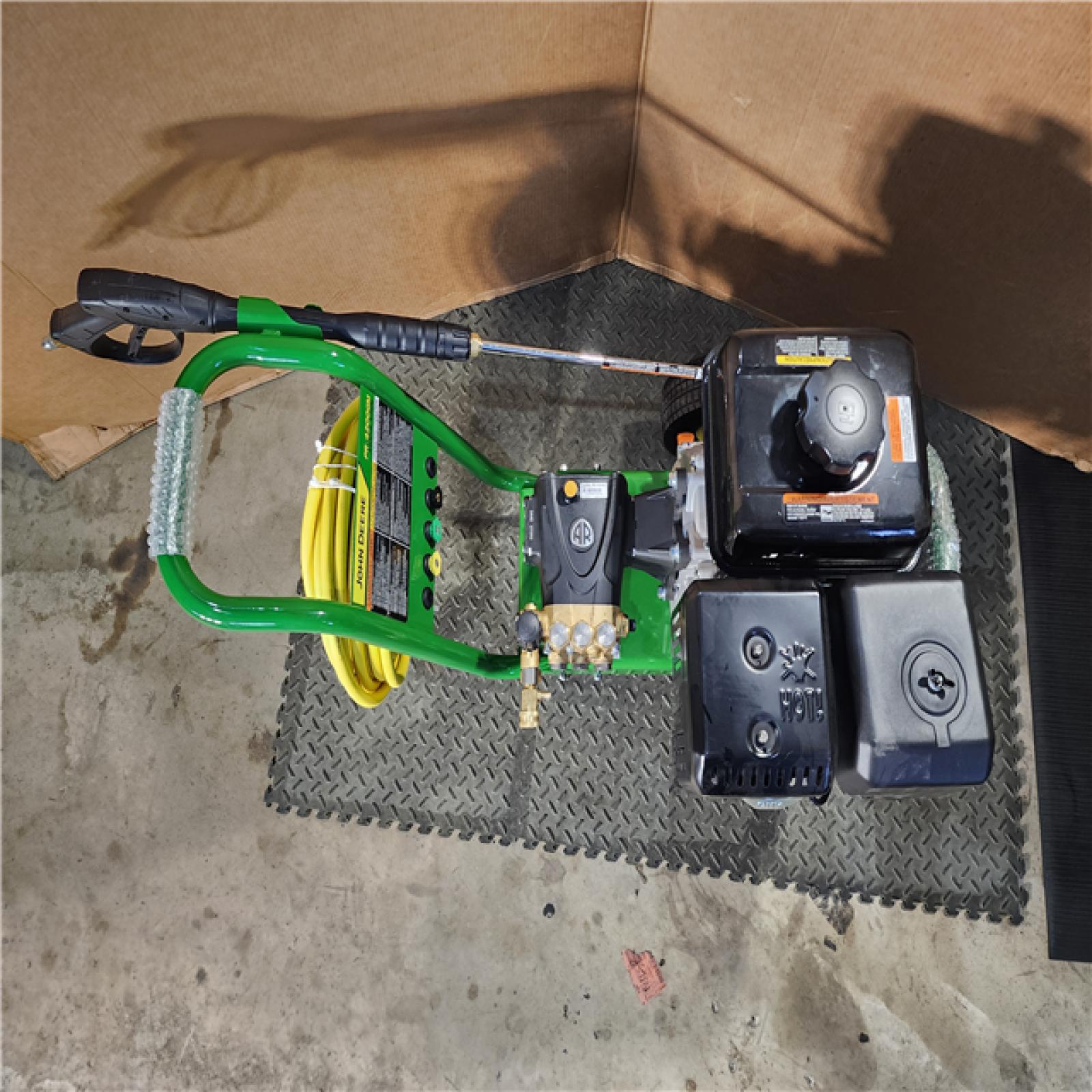 HOUSTON - LOCATION - AS-IS 4200 PSI 4.0 GPM Gas Cold Water Pressure Washer