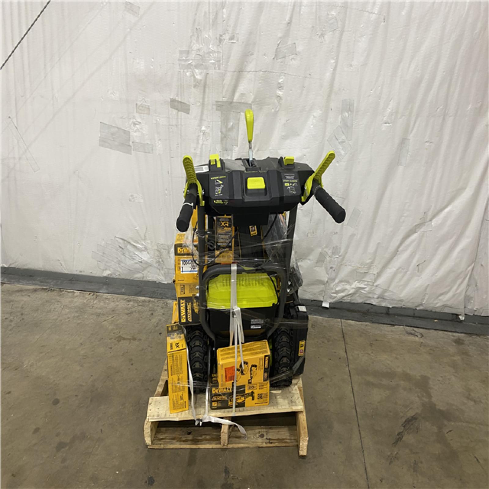 Houston Location AS IS - Tool Pallet