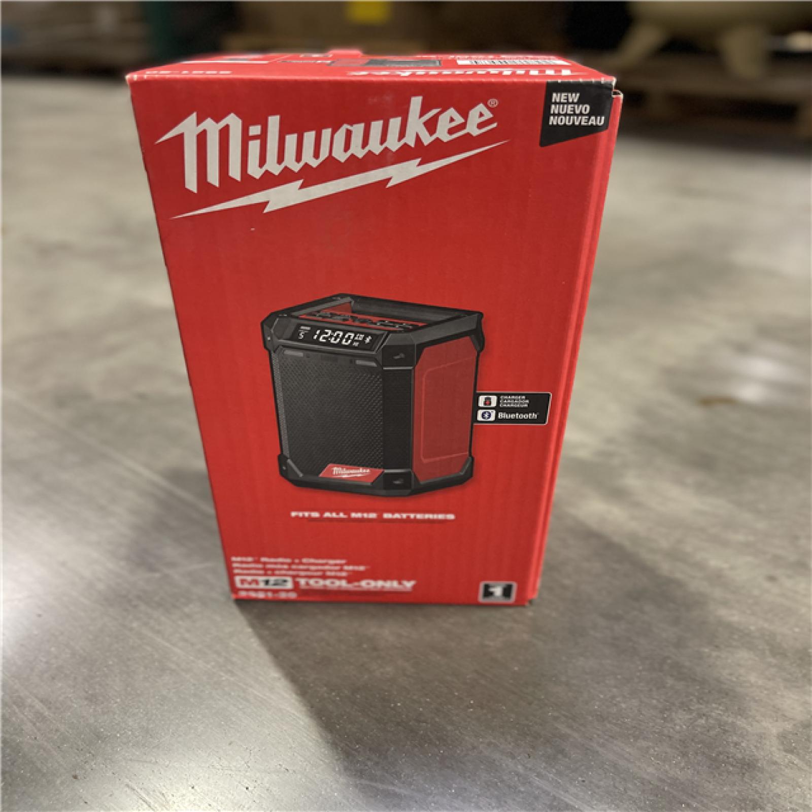 DALLAS LOCATION- NEW!- Milwaukee M12 12V Cordless Bluetooth/AM/FM Jobsite Radio with Charger