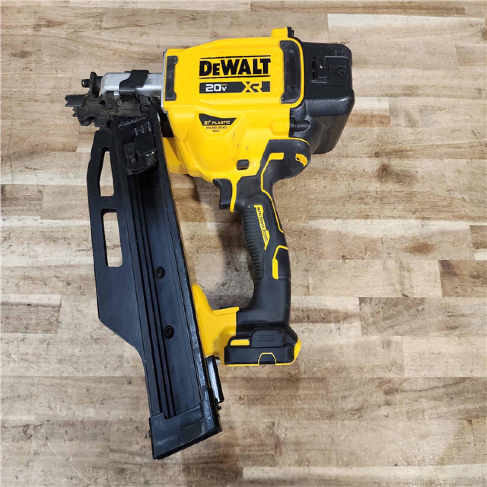 HOUSTON LOCATION - AS-IS DEWALT 20-Volt 21° Cordless Framing Nailer (Tool-Only)