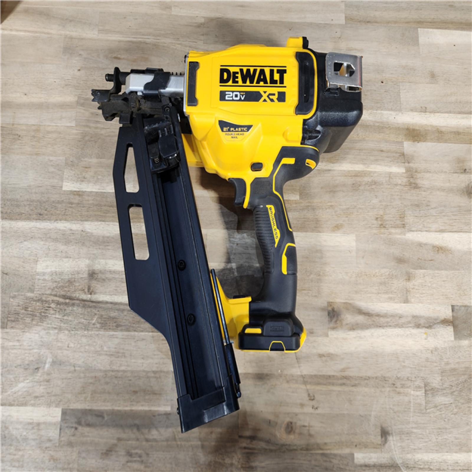 HOUSTON LOCATION - AS-IS DEWALT 20-Volt 21° Cordless Framing Nailer (Tool-Only)