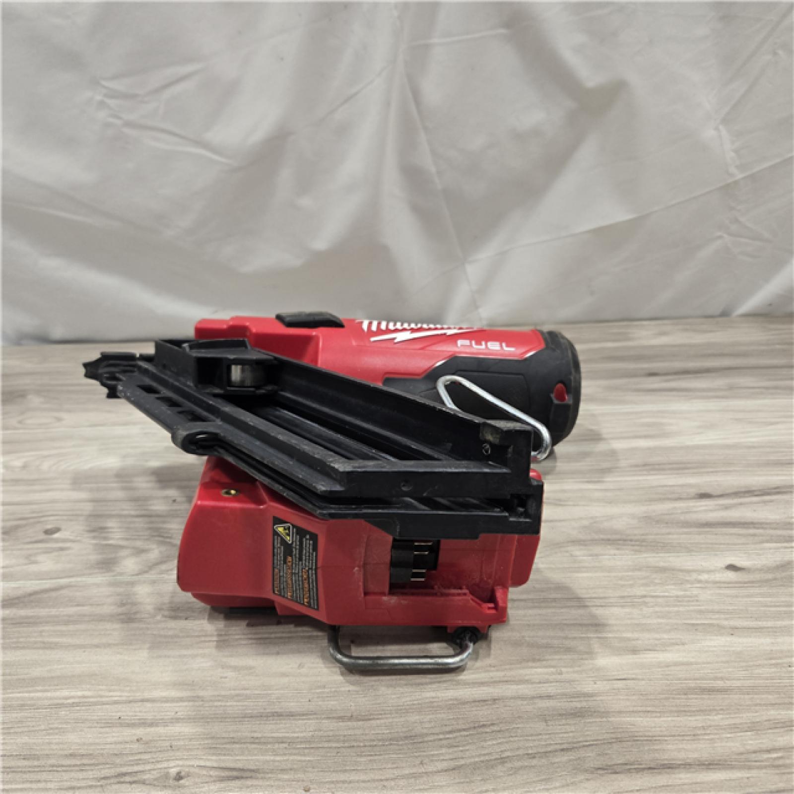 AS-IS Milwaukee M18 FUEL 30 Degree Framing Nailer (TOOL ONLY)