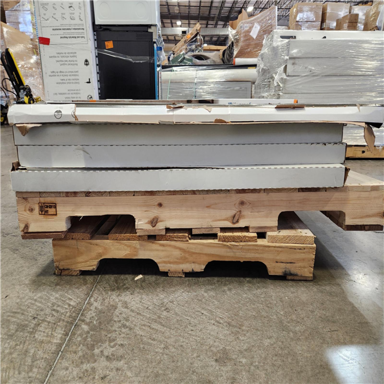 Phoenix AS-IS Mixed Flooring Pallet (19 Cases)