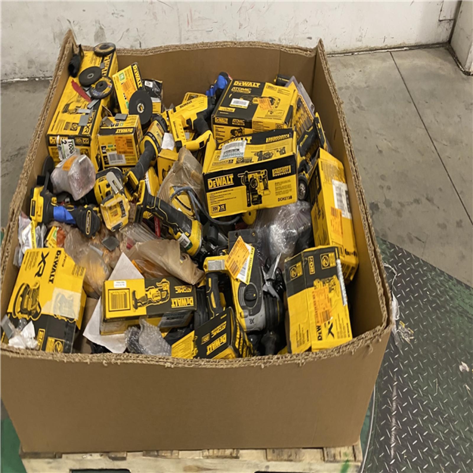 Dallas Location - As-Is DEWALT Tool Pallet