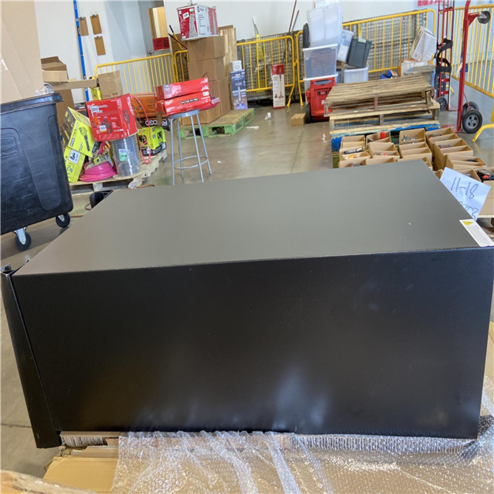 DALLAS LOCATION - Sports Afield 30-Gun Fireproof Electronic Lock Gun Safe  Black