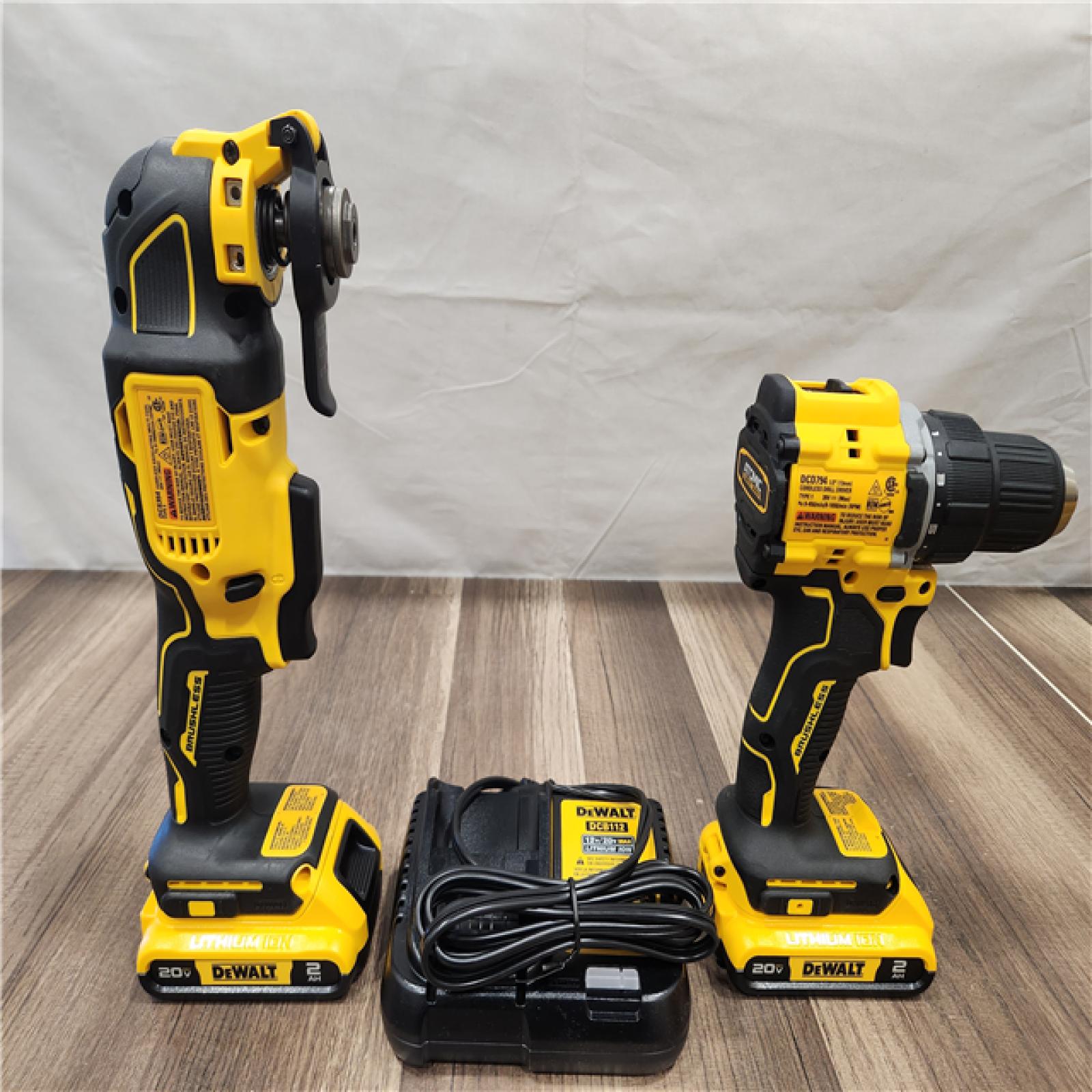 AS-IS- DeWalt 20V MAX ATOMIC Cordless Brushless 2-Tool Combo Kit