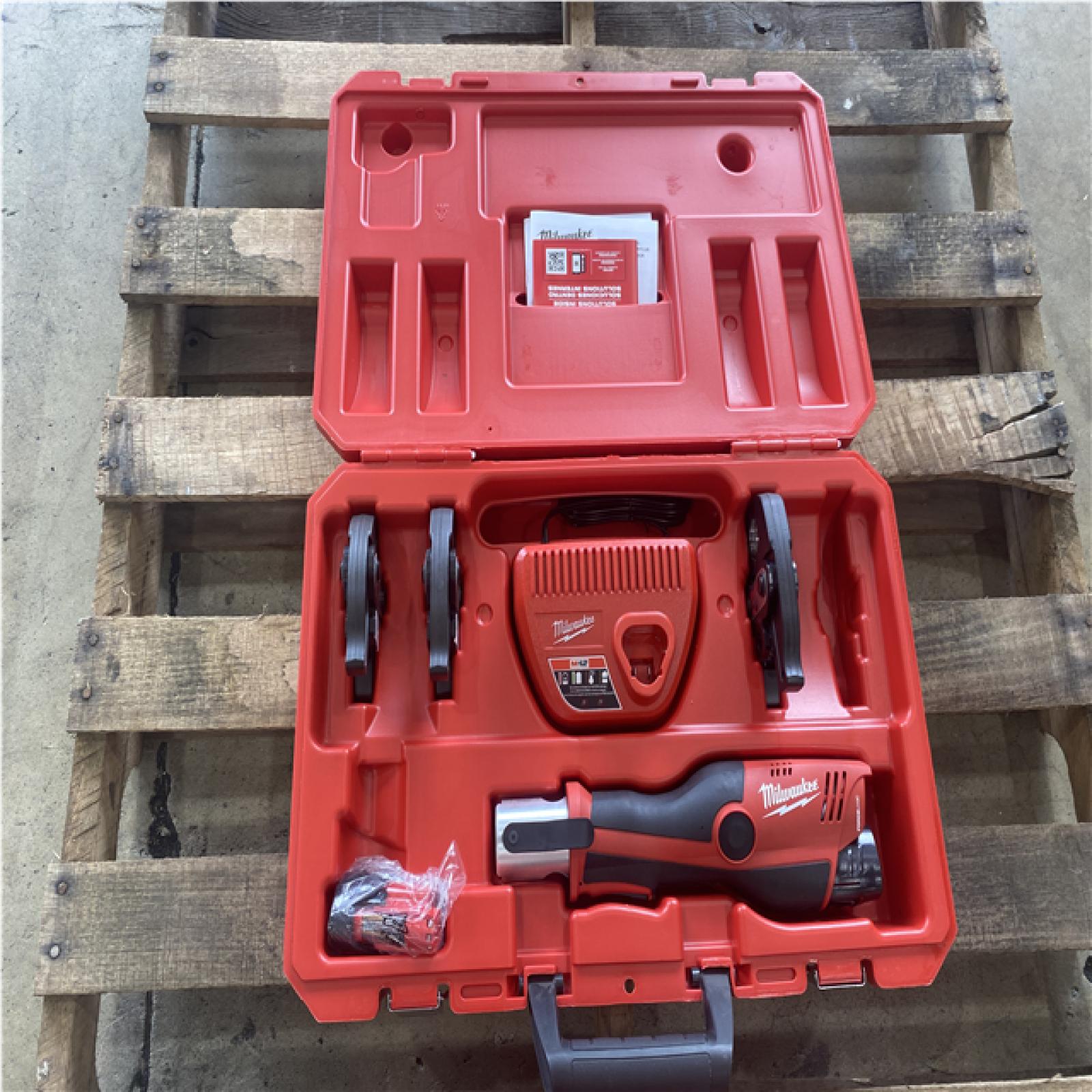 Houston Location - AS-IS Tool Pallet MILWAUKEE PRESS TOOL 1/2' - 1'