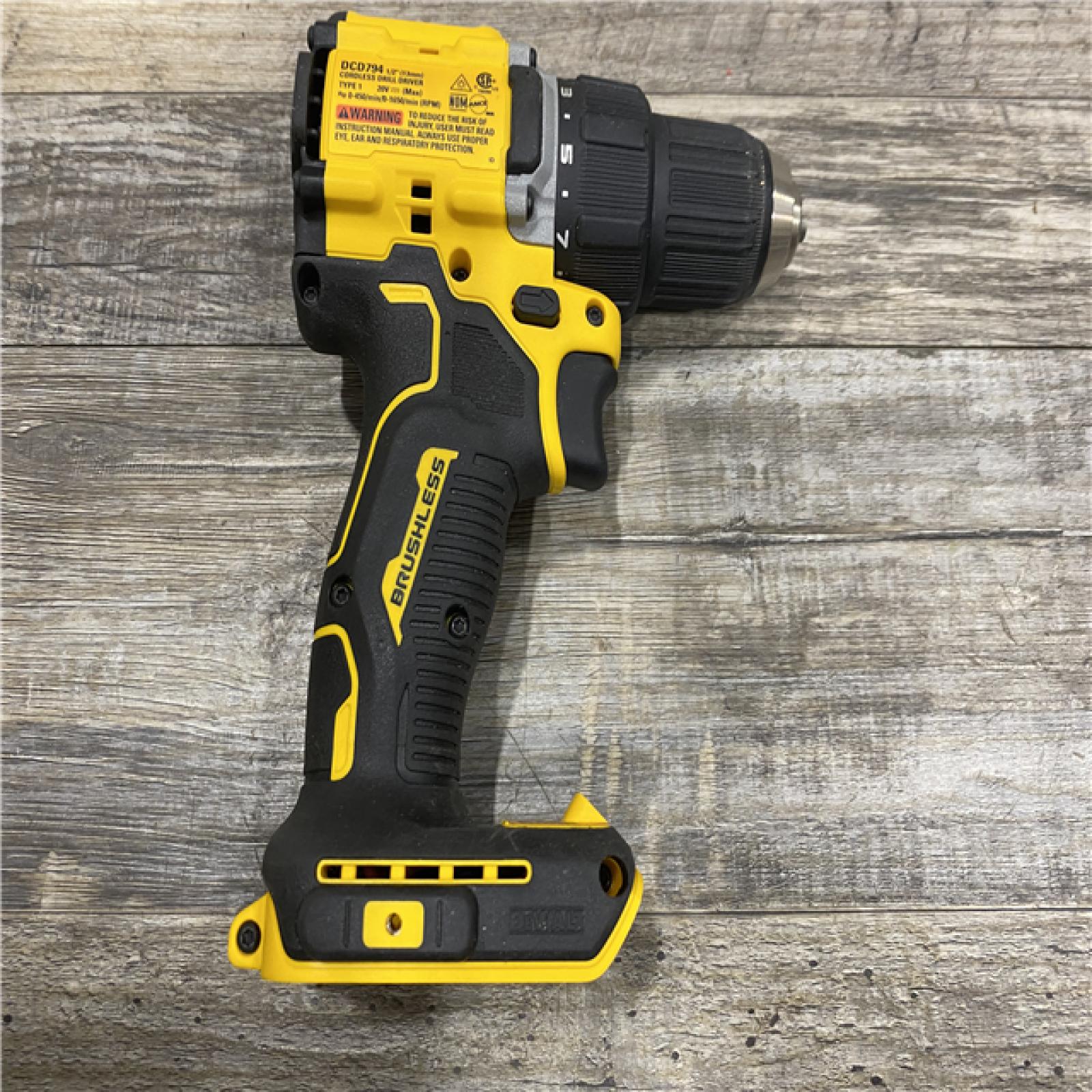 AS-IS DEWALT Atomic 20V Lithium-Ion Cordless Compact 1/2 in. Drill/Driver Kit