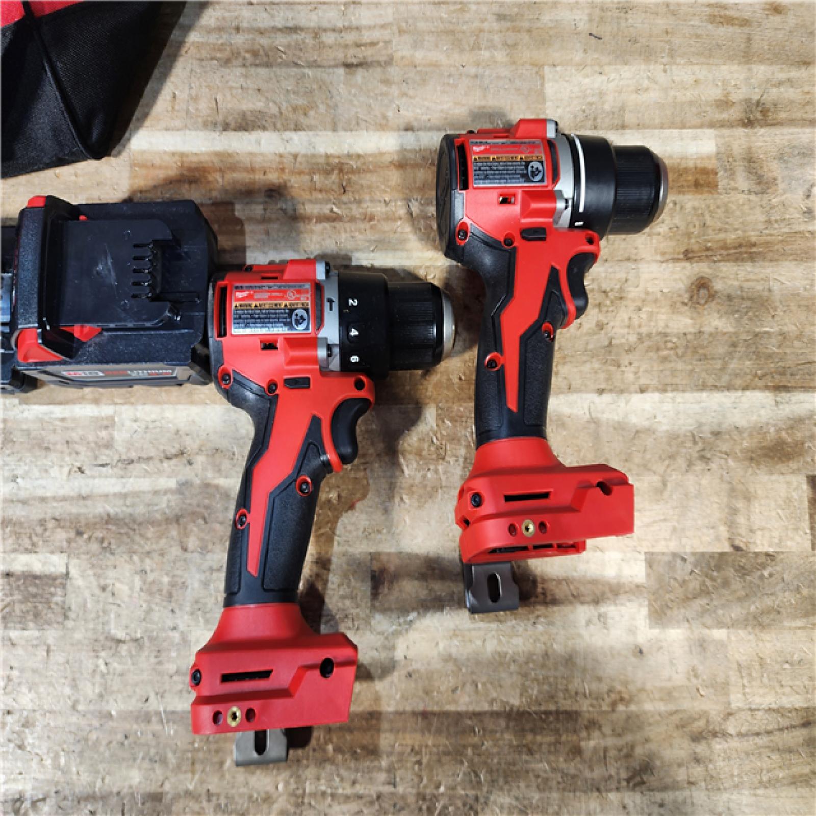 HOUSTON LOCATION - AS - IS Milwaukee 2 Tool Combo Kit W/ (2) Battery & Charger