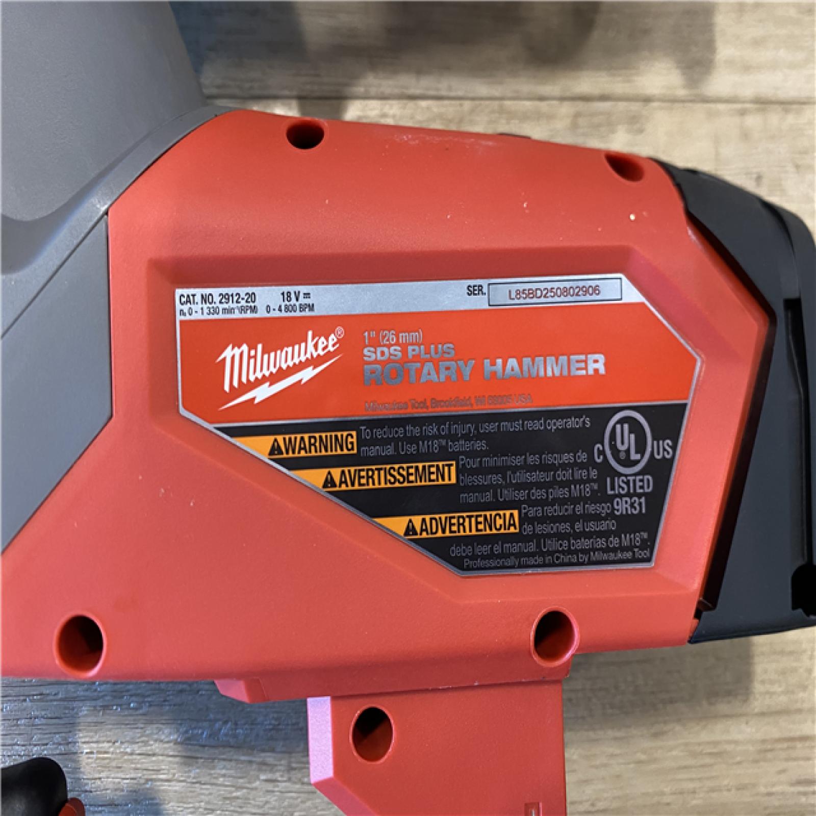 AS-IS Milwaukee FUEL 18V Lithium-Ion Brushless 1 in. Cordless SDS-Plus Rotary Hammer Kit