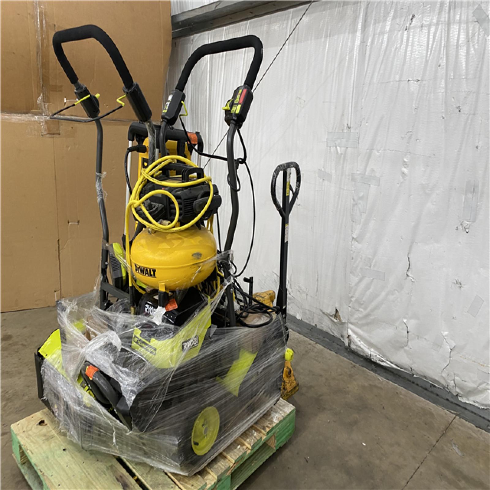 Houston Location AS IS - Tool Pallet