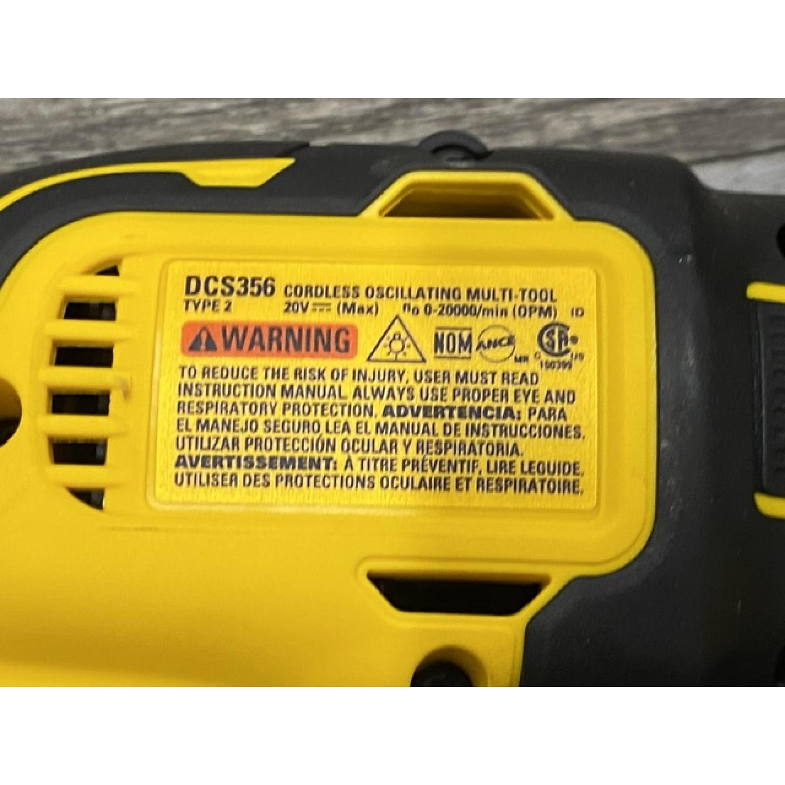 AS-IS DEWALT Atomic 20V Lithium-Ion Cordless Compact 1/2 in. Drill/Driver Kit