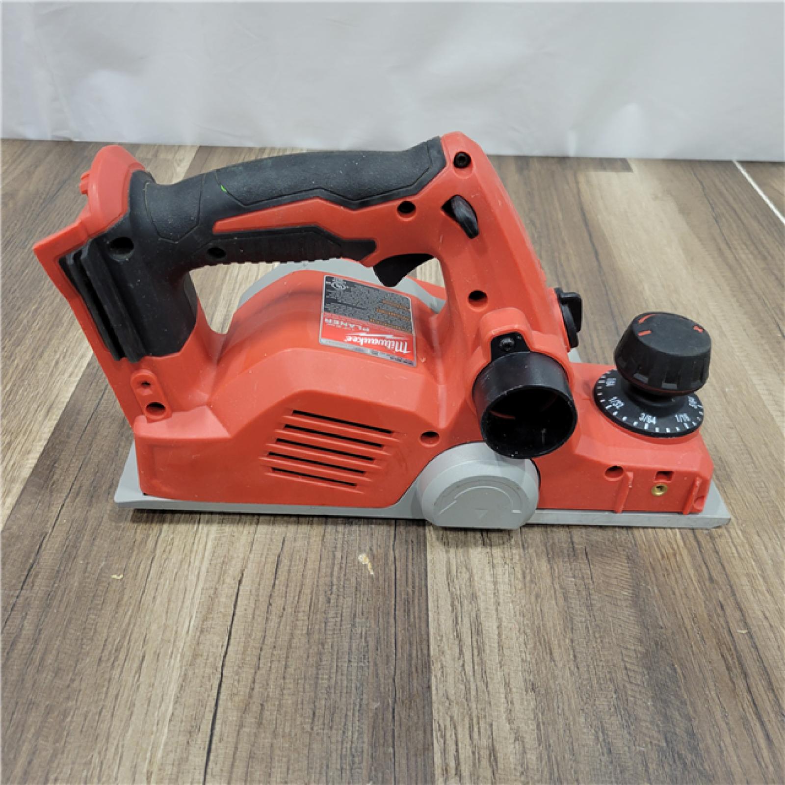 AS-IS Milwaukee M18 18-Volt Lithium-Ion Cordless 3-1/4 in. Planer (Tool-Only)