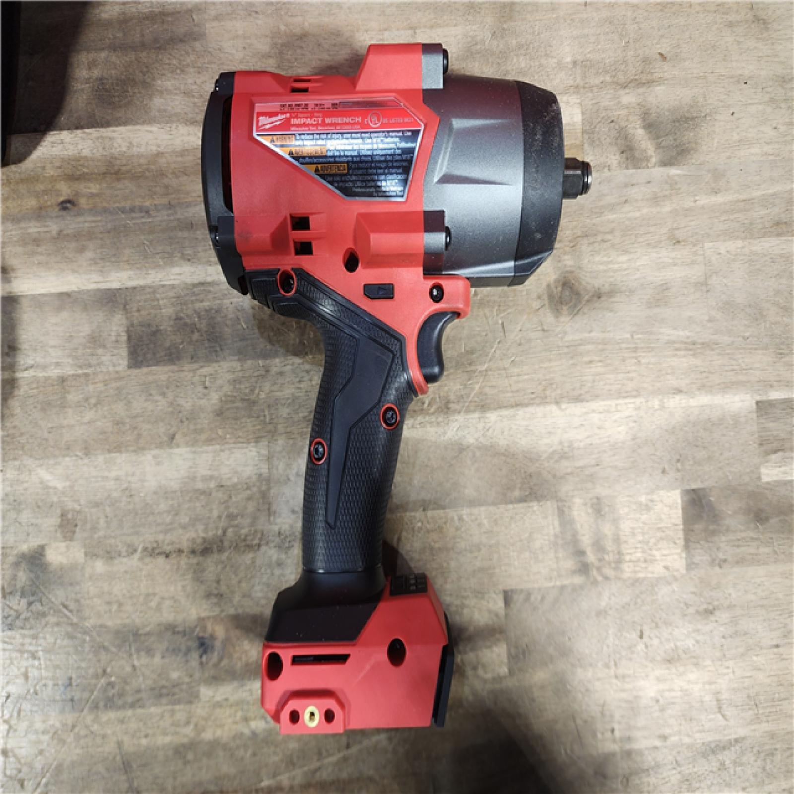 HOUSTON LOCATION - AS-IS (APPEARS LIKE NEW) Milwaukee M18 1/2 in. Cordless Brushless High Torque Impact Wrench Kit (Battery & Charger)