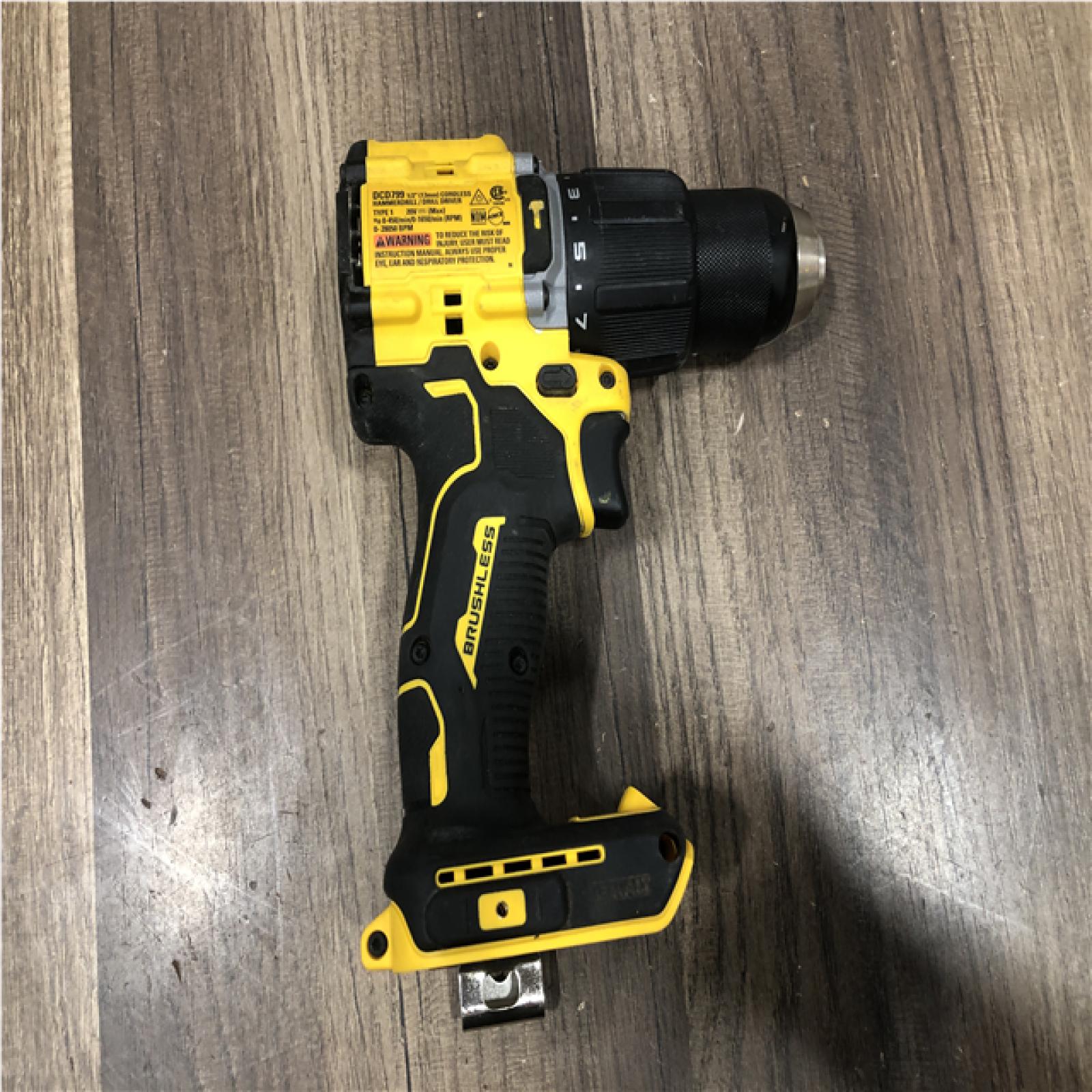AS-IS DEWALT ATOMIC 20V Lithium-Ion Cordless 1/2 in. Hammer Drill Kit