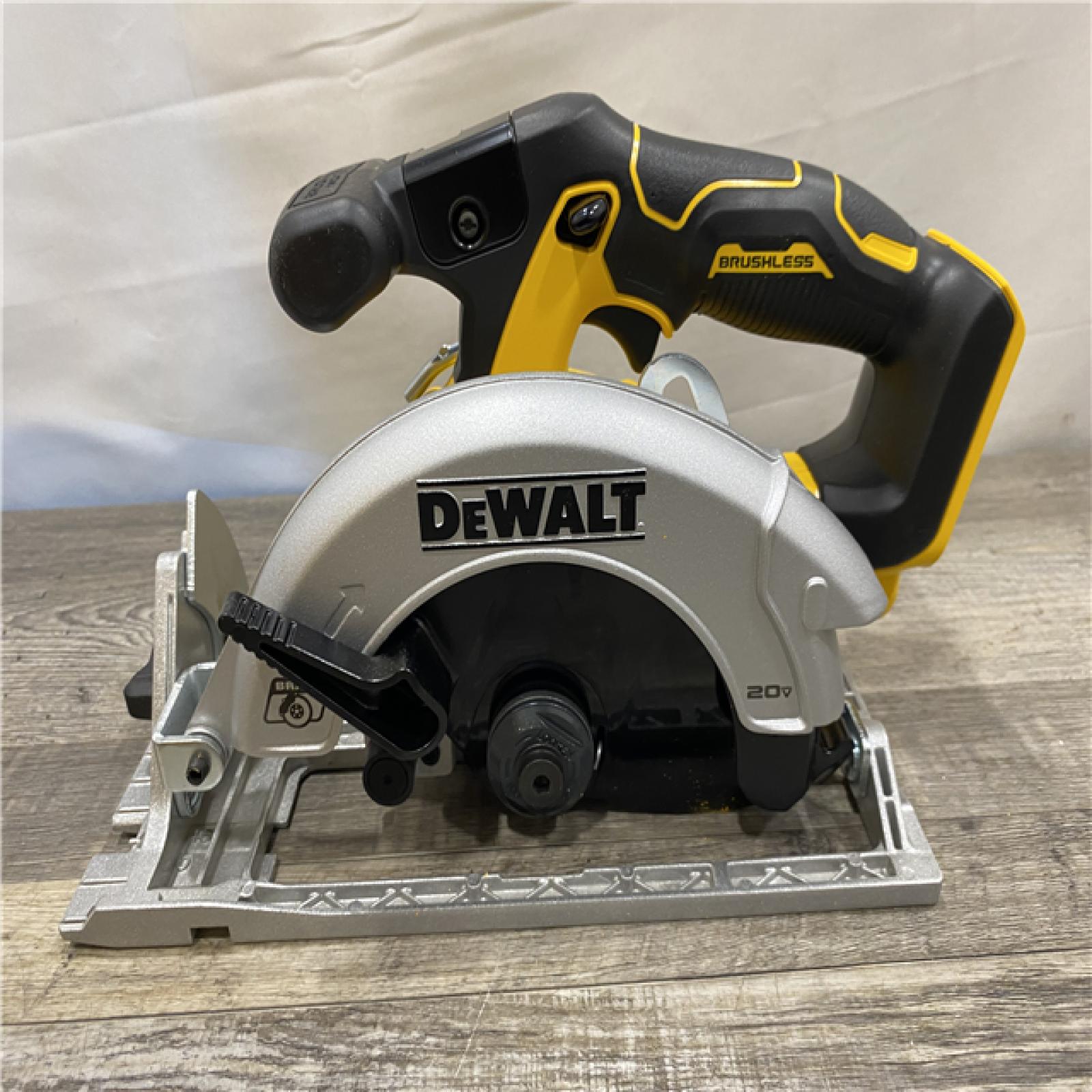 AS-IS DEWALT 20V MAX Cordless Brushless 6-1/2 in. Sidewinder Style Circular Saw (Tool Only)