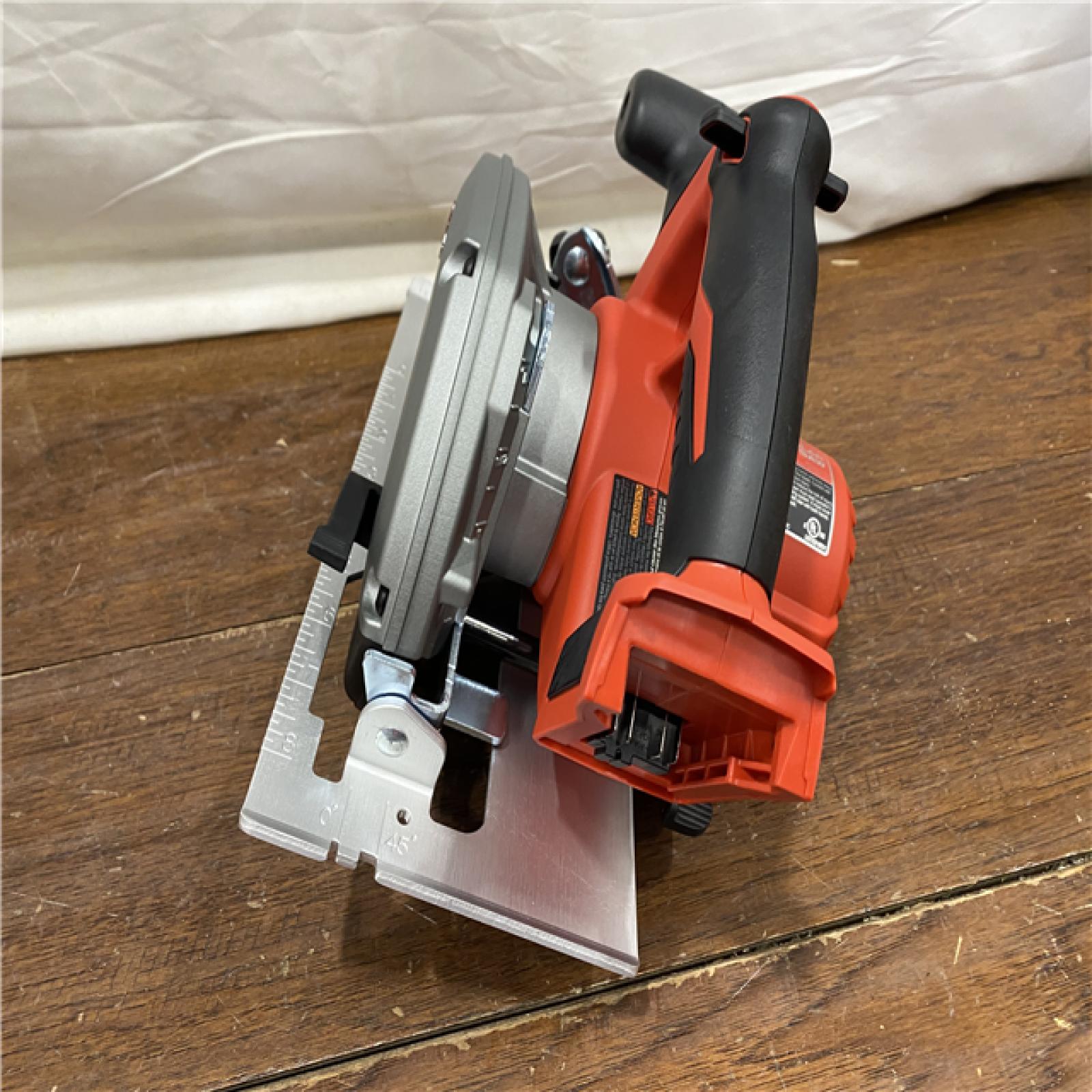 AS-IS Milwaukee 2630-20 M18 Cordless 6-1/2 Circular Saw Bare Tool Only - All