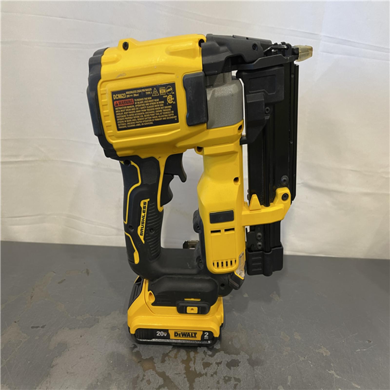 AS-IS - DeWalt ATOMIC 20V MAX Lithium Ion Cordless 23 Gauge Pin Nailer Kit