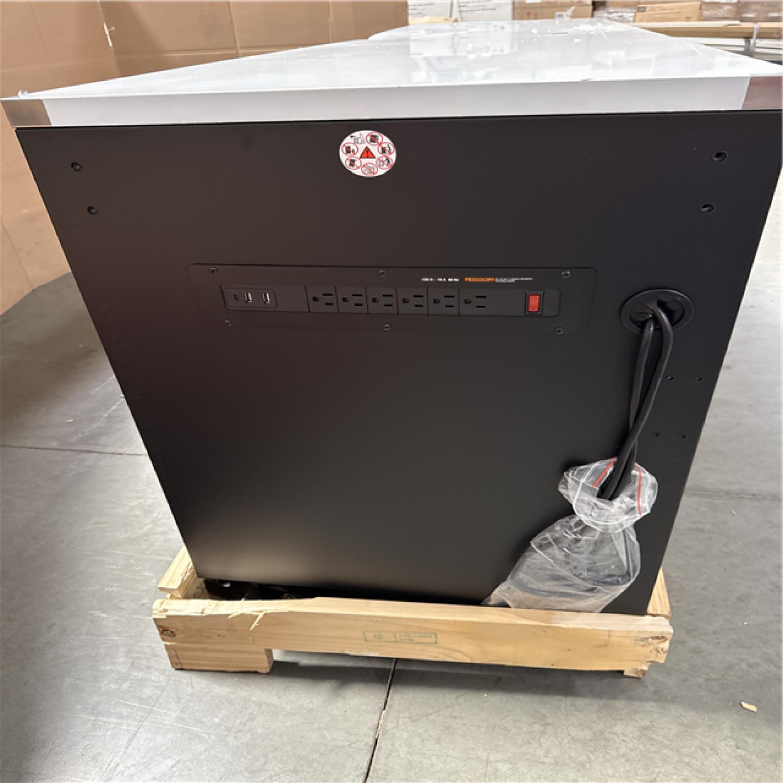 California AS-IS Husky Mobile Workbench 9-Drawers (Dents/scratches)