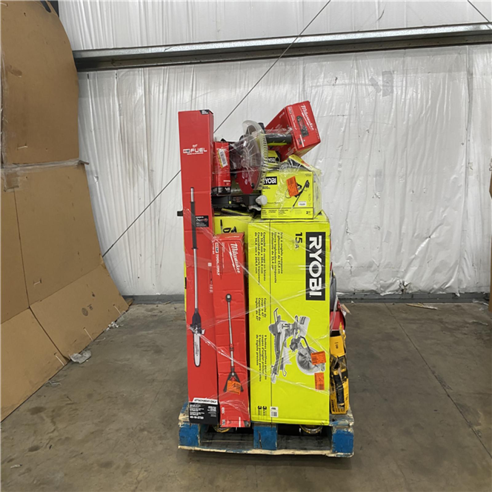 Houston Location AS IS - Tool Pallet