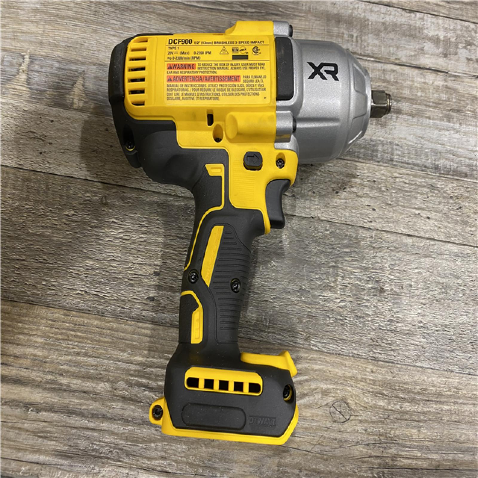 AS-IS DEWALT 20V MAX Lithium-Ion Cordless 1/2 in. Impact Wrench Kit