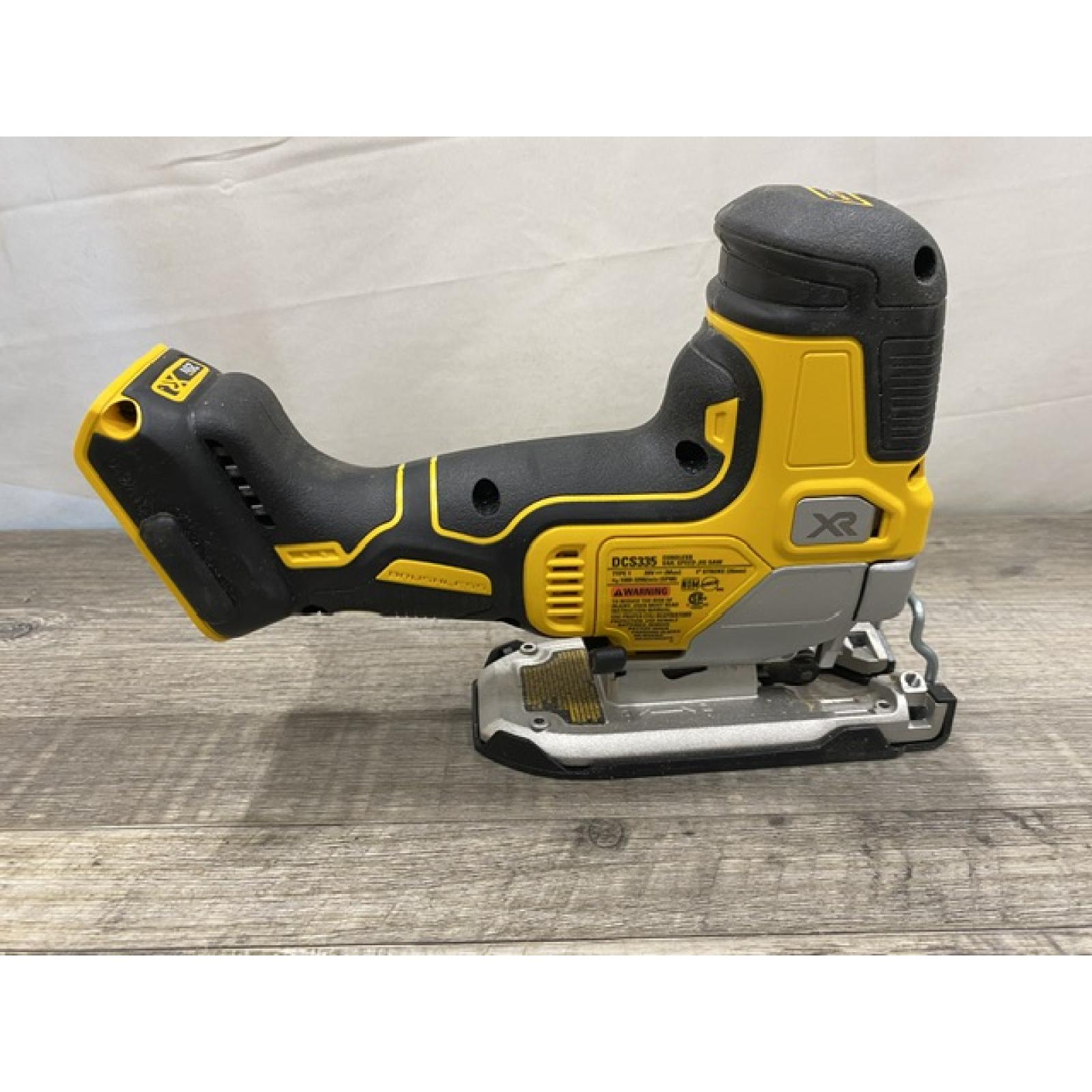 AS-IS DEWALT 20V MAX XR Cordless Barrel Grip Jigsaw (Tool Only)