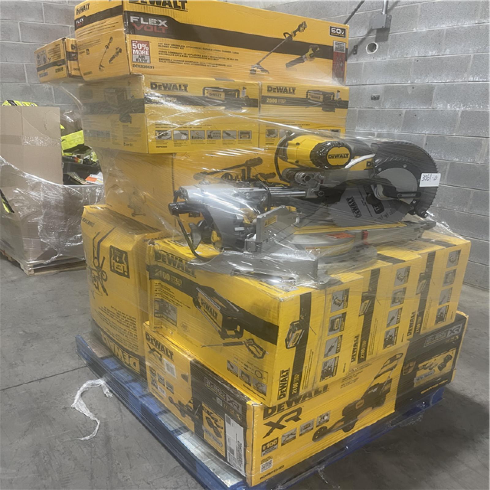 Pittston Location As-Is Power Tools Partial Truckload (6 pallets) 3061-B