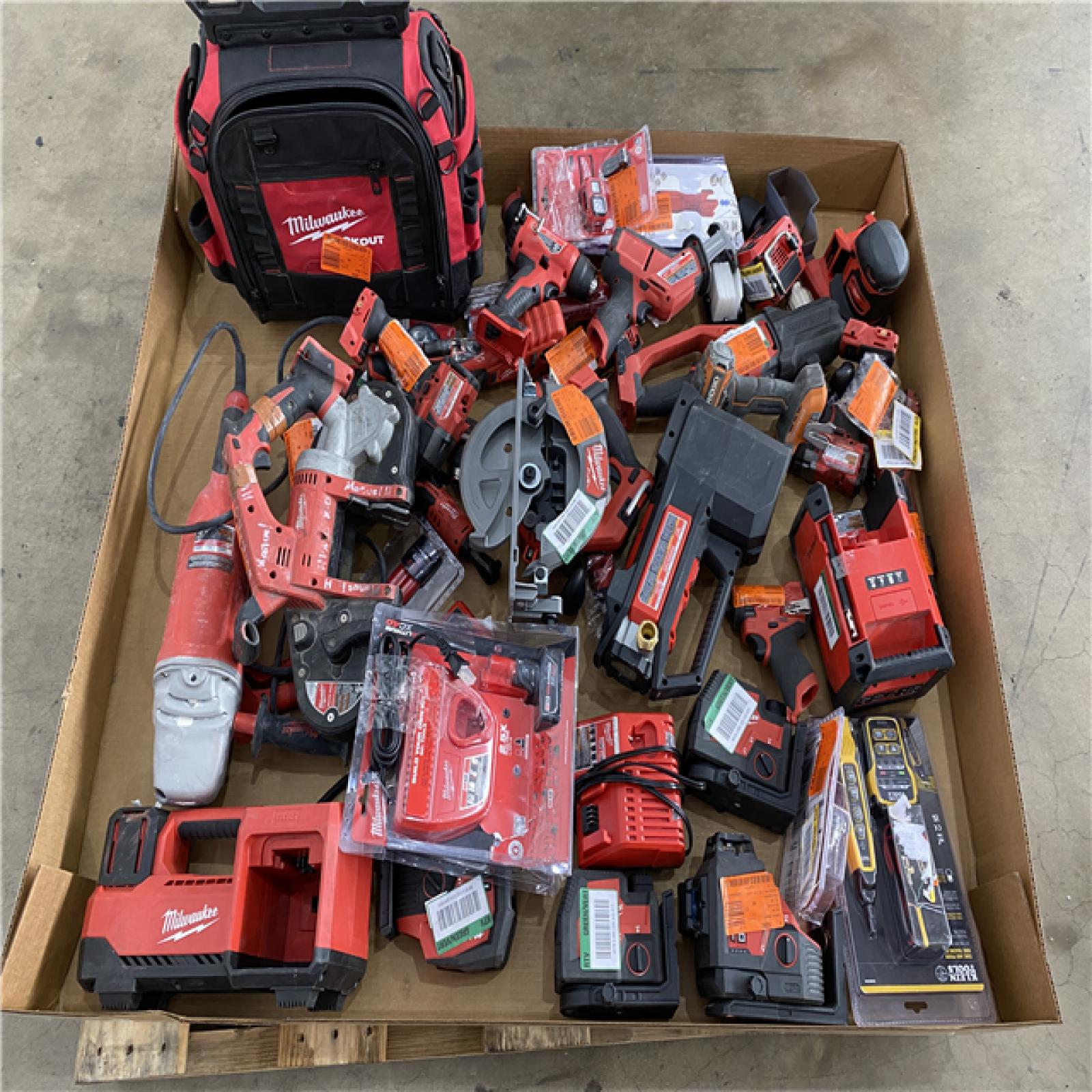 Houston Location AS IS - Tool Pallet