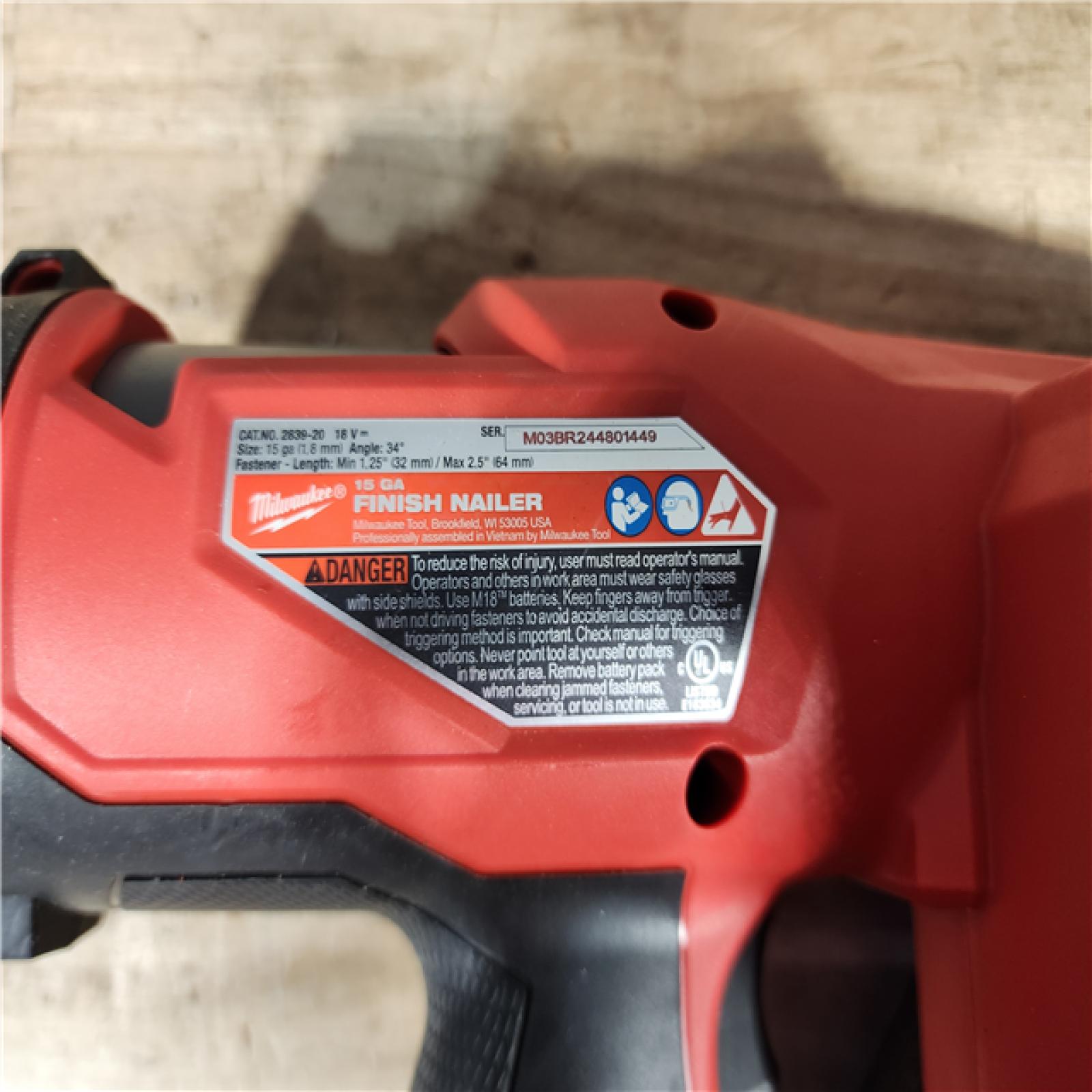 HOUSTON LOCATION - AS - IS Milwaukee FUEL 18-Volt Lithium-Ion Brushless Cordless Gen II 15-Gauge Angled Finish Nailer (Tool-Only)