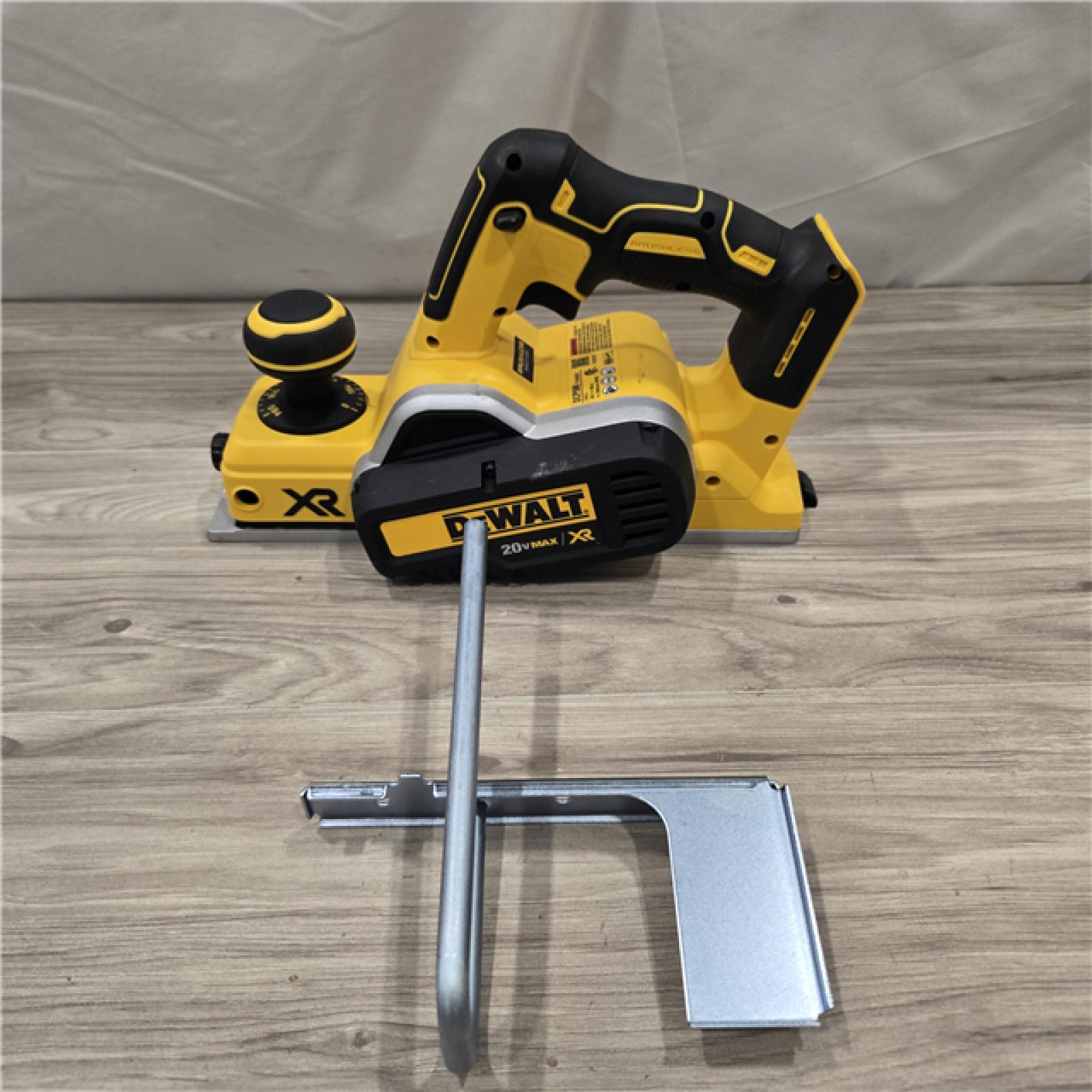 AS-IS DEWALT DCP580B 20V MAX Planer (Tool-Only)