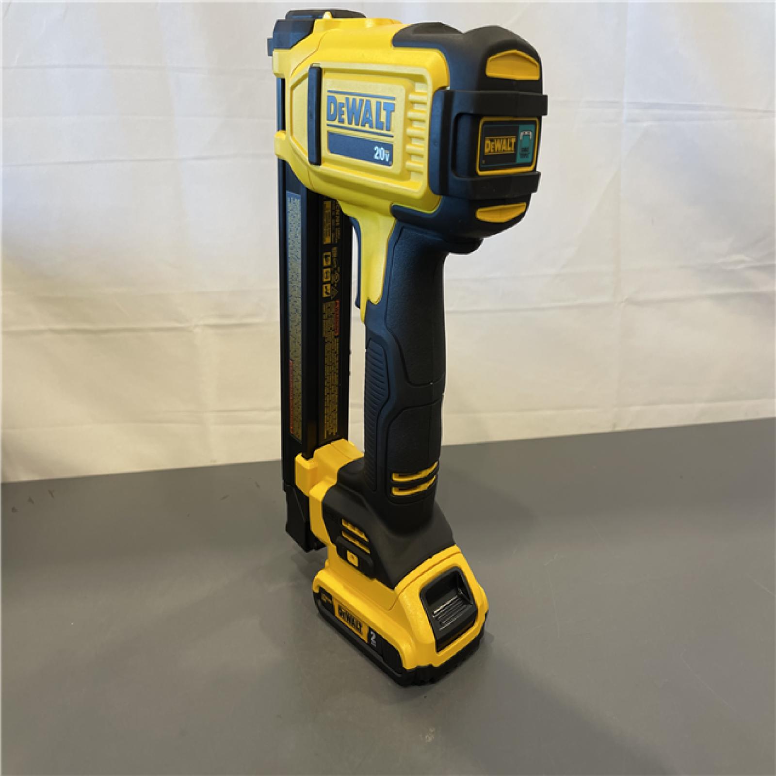 Like New! - DEWALT Cordless Cable Stapler KIT