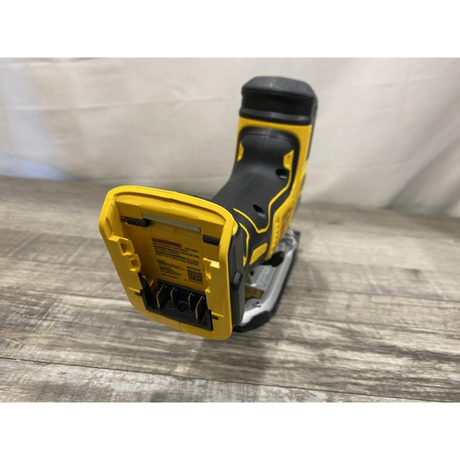 AS-IS DEWALT 20V MAX XR Cordless Barrel Grip Jigsaw (Tool Only)