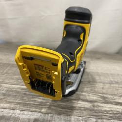 AS-IS DEWALT 20V MAX XR Cordless Barrel Grip Jigsaw (Tool Only)