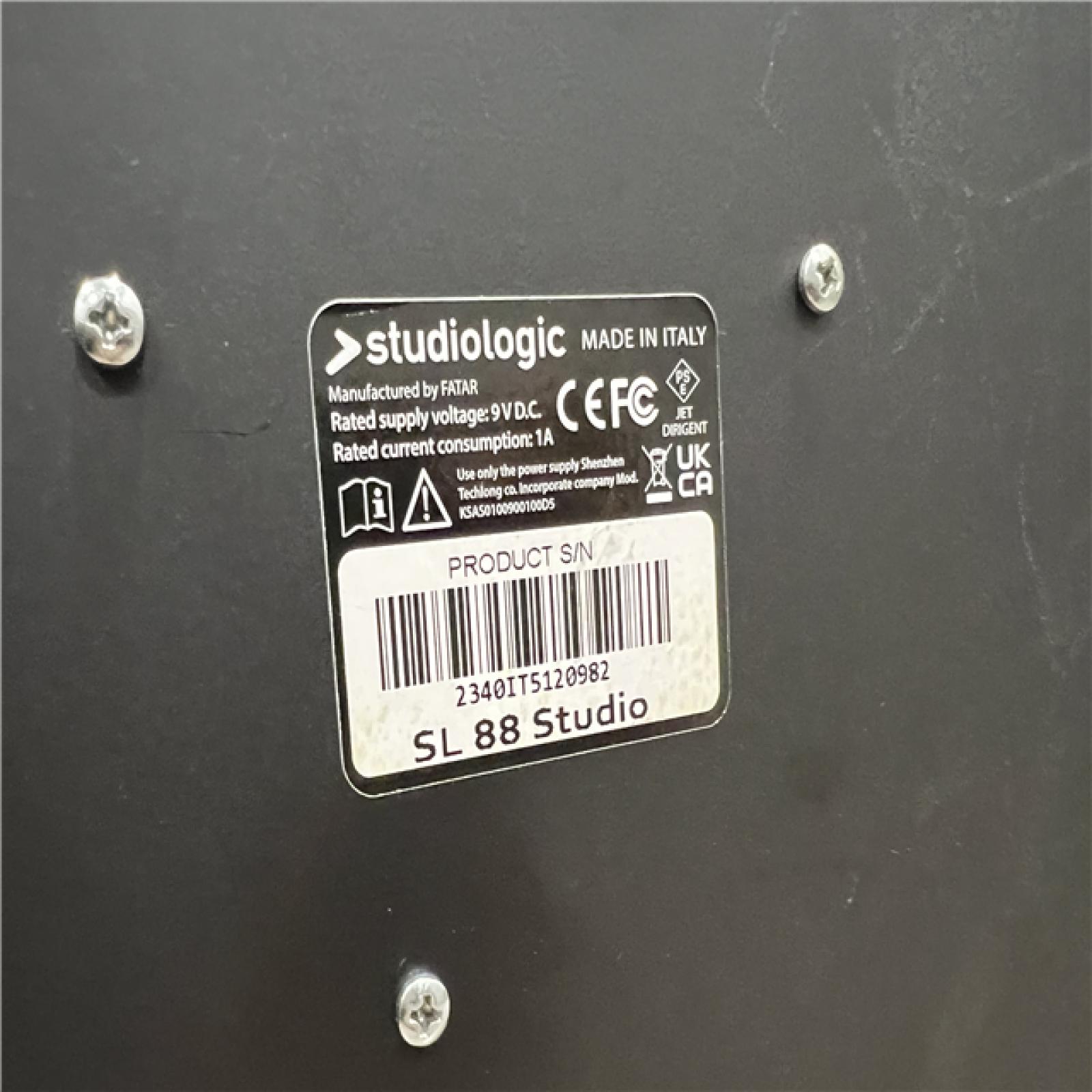 AS-IS Studiologic SL88 MK2 88-key MIDI Keyboard Controller