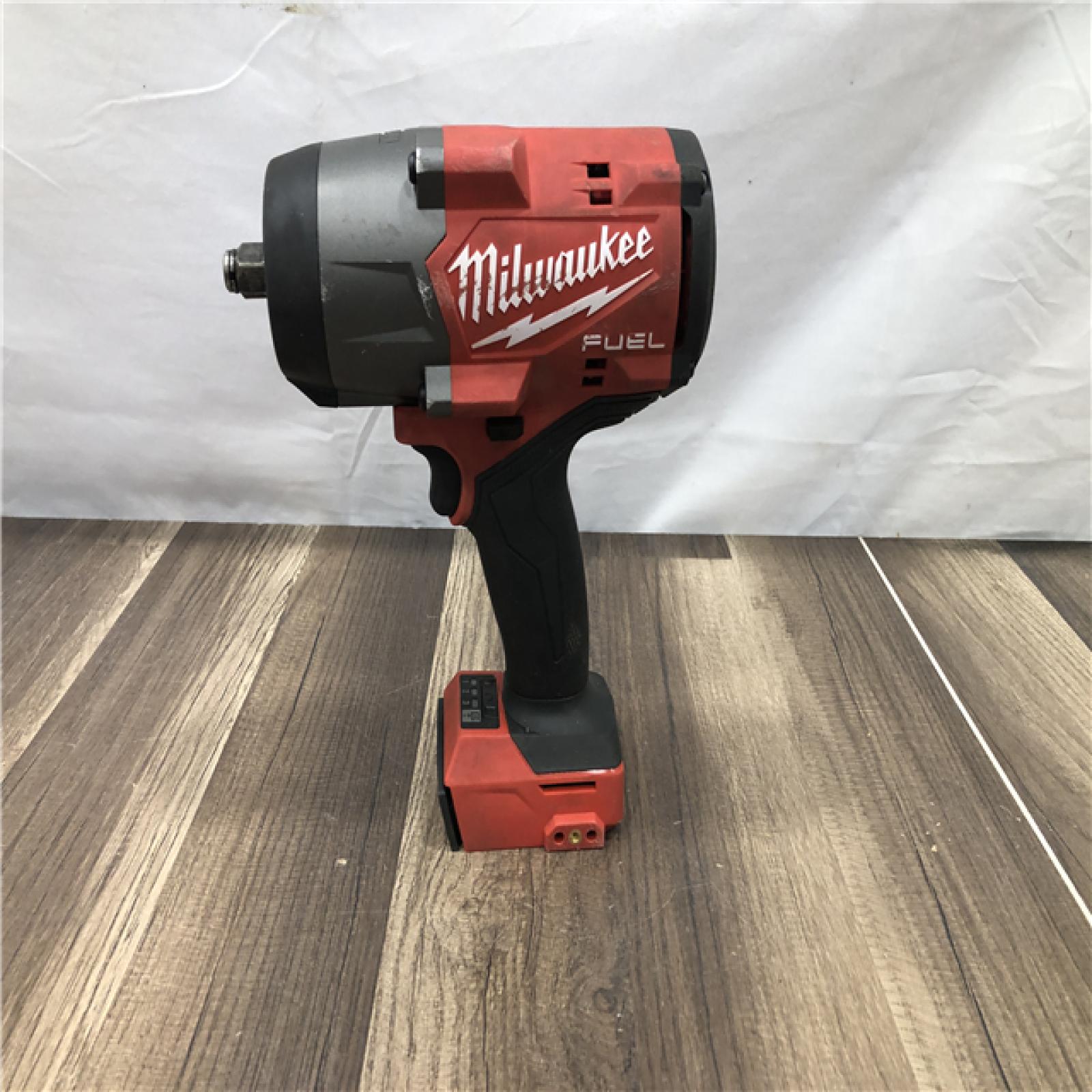 AS-IS Milwaukee FUEL 18V Lithium-Ion Brushless Cordless 1/2 in. Impact Wrench w/Friction Ring Kit