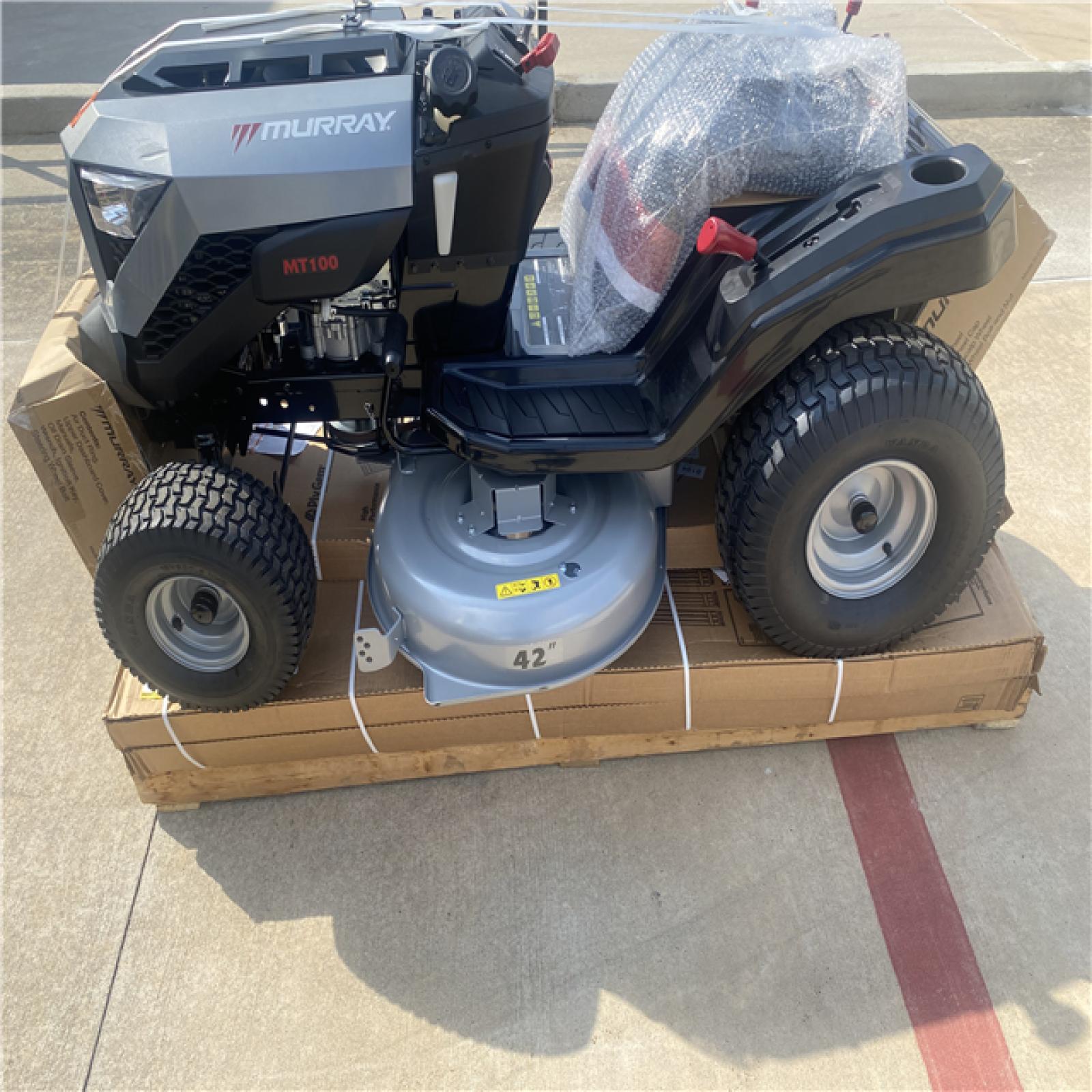 Houston Location - AS-IS Outdoor Pallet Murray MT100 42 Inch Riding Mower