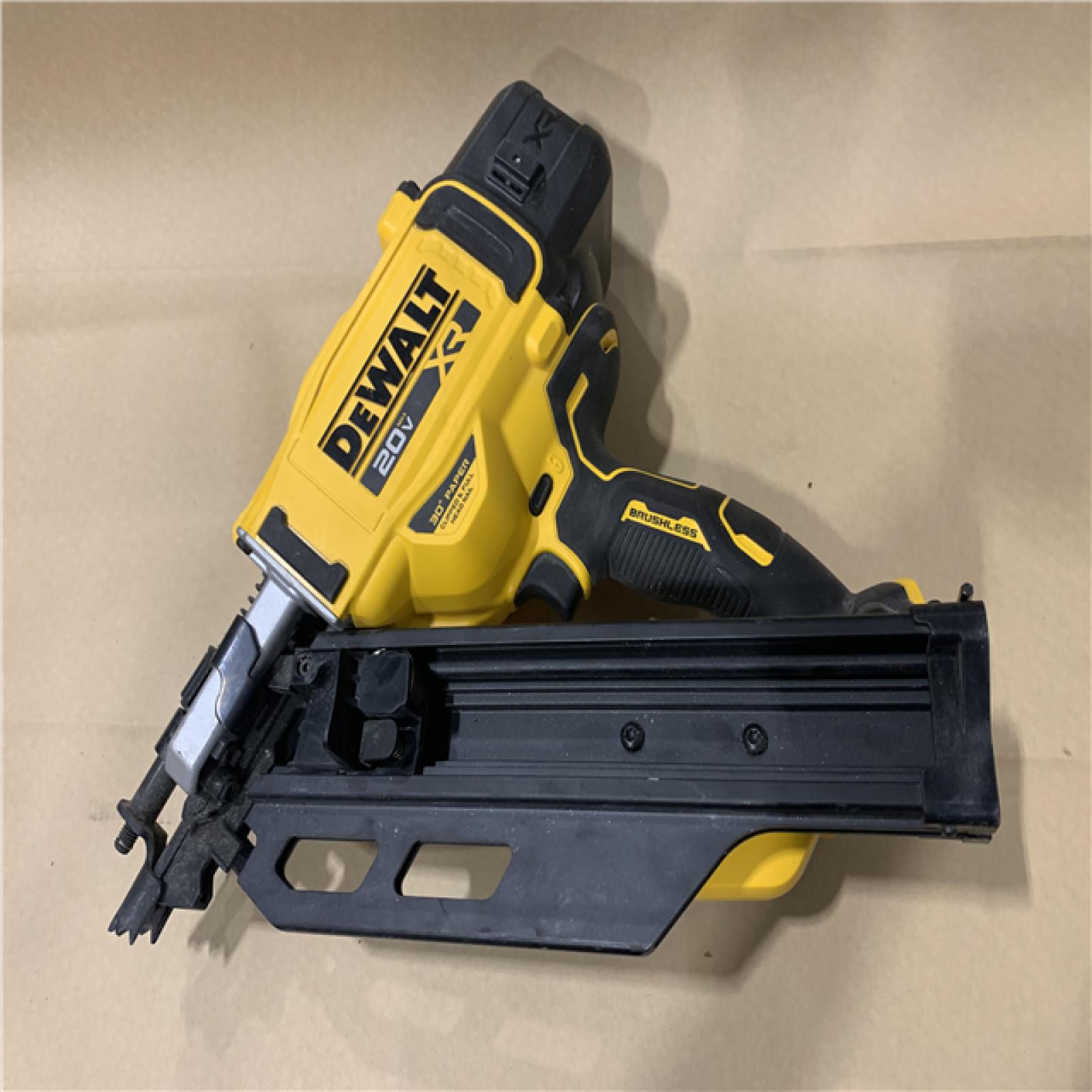 AS-IS - DEWALT 20V 30 Degree Cordless Framing Nailer (Tool-Only)