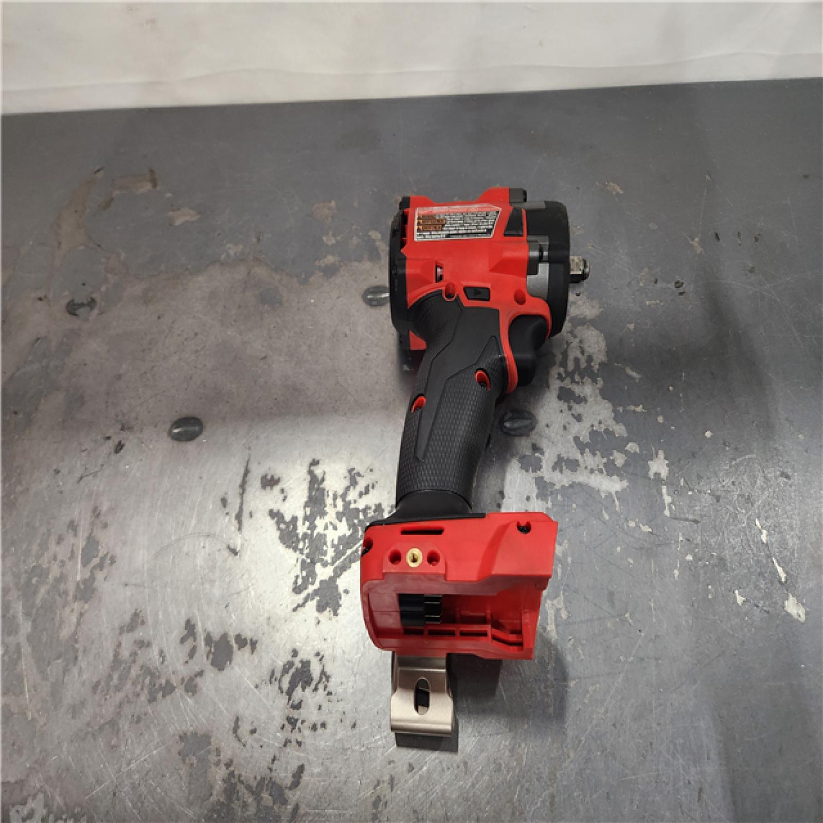 AS-IS- Milwaukee Tools 0.375 in. M18 Fuel Drive Compact Impact Wrench with Fric Ring