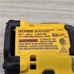 AS-IS DeWalt 20V MAX ATOMIC 1/4 in. Cordless Impact Driver Kit