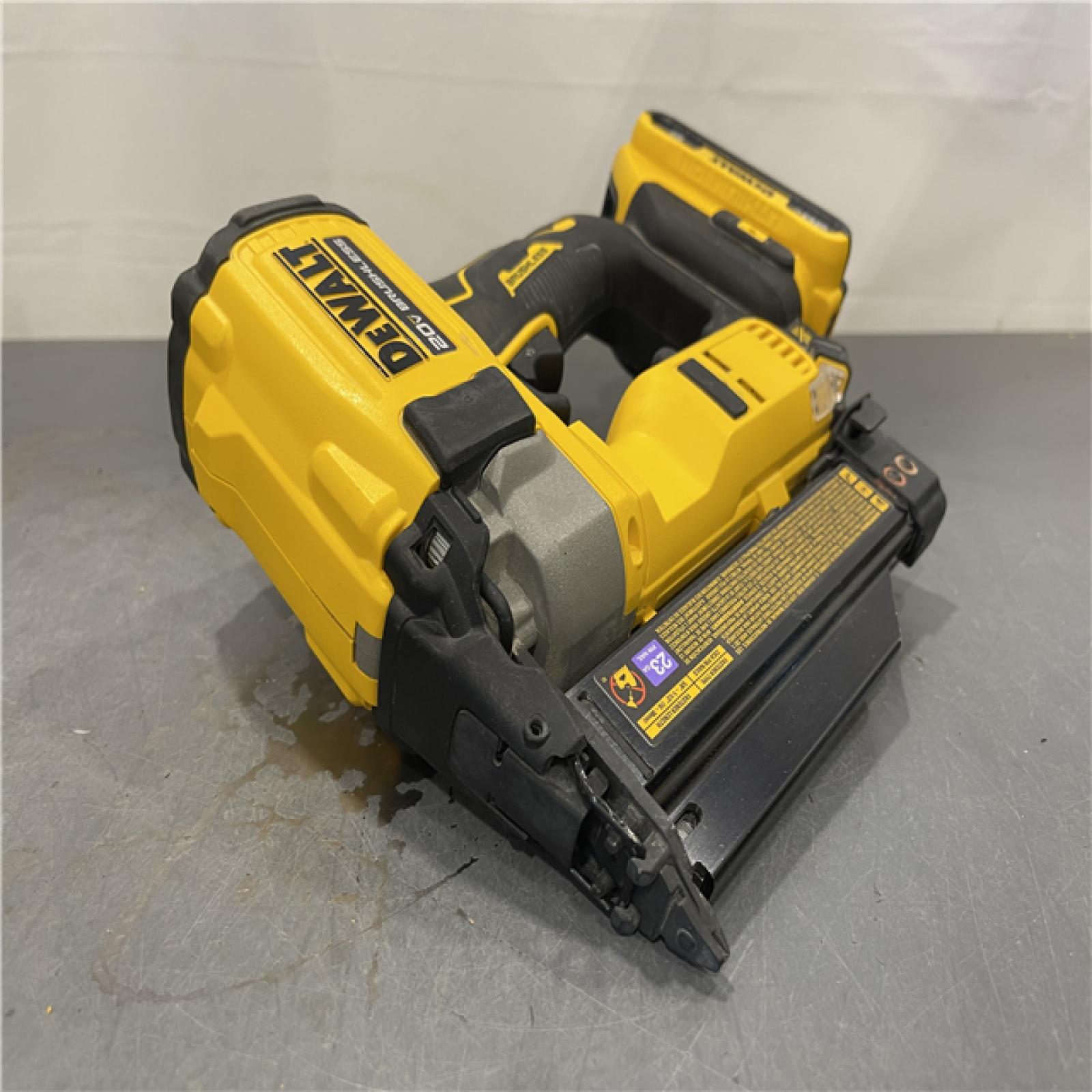 AS-IS - DeWalt ATOMIC 20V MAX Lithium Ion Cordless 23 Gauge Pin Nailer Kit