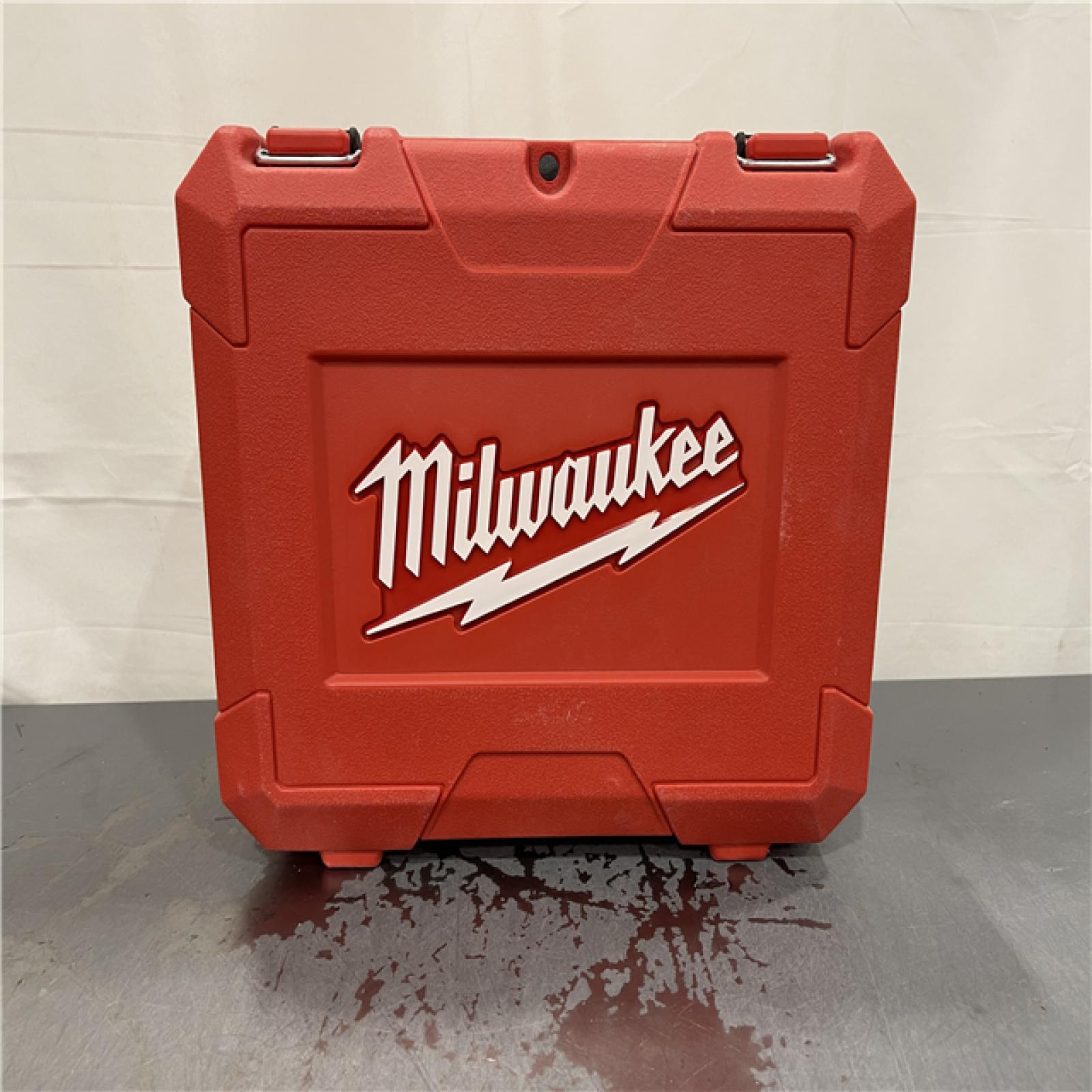 AS-IS - Milwaukee 5.5 Amp 5/8 in. Corded SDS-plus Concrete/Masonry Rotary Hammer Drill Kit with Case